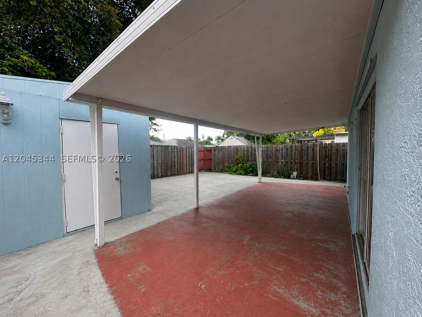 VILLAS OF PALM BAY - Residential Lease