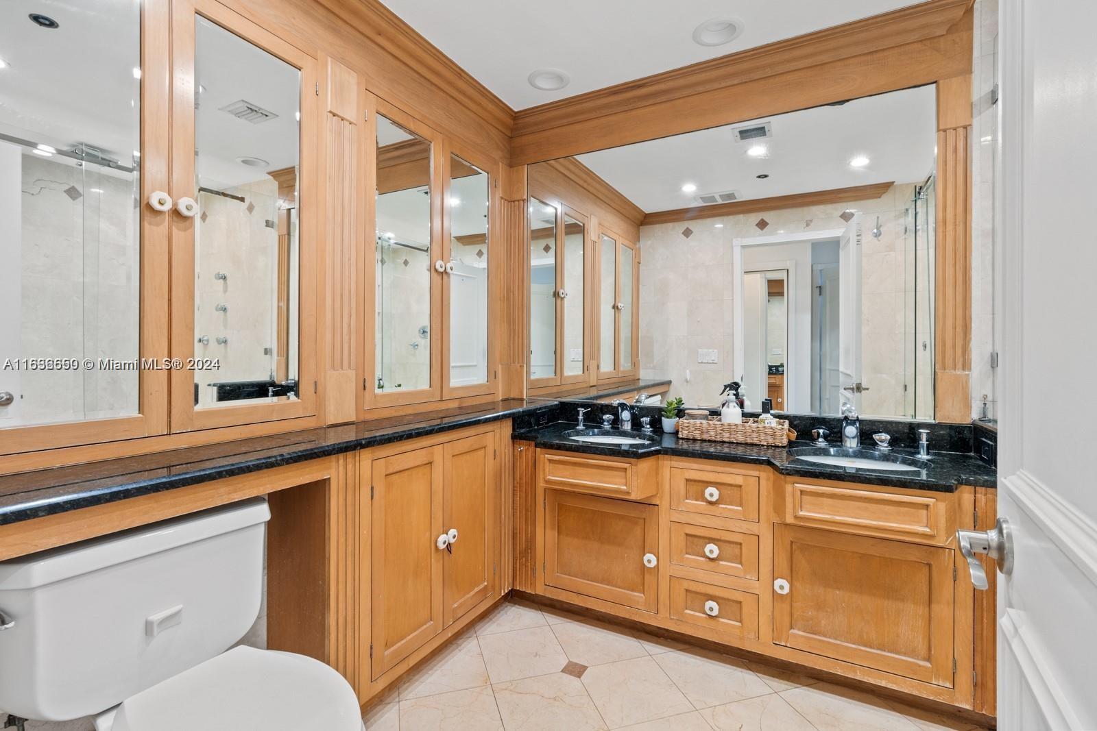 THE EMERALD BAY @ KEY COLO - Residential