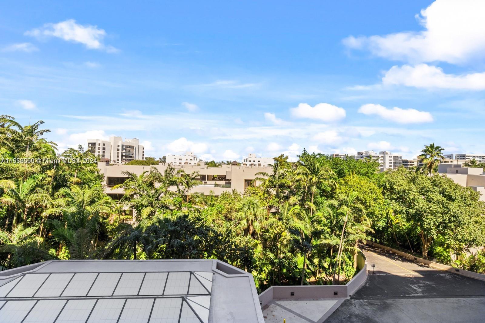 THE EMERALD BAY @ KEY COLO - Residential