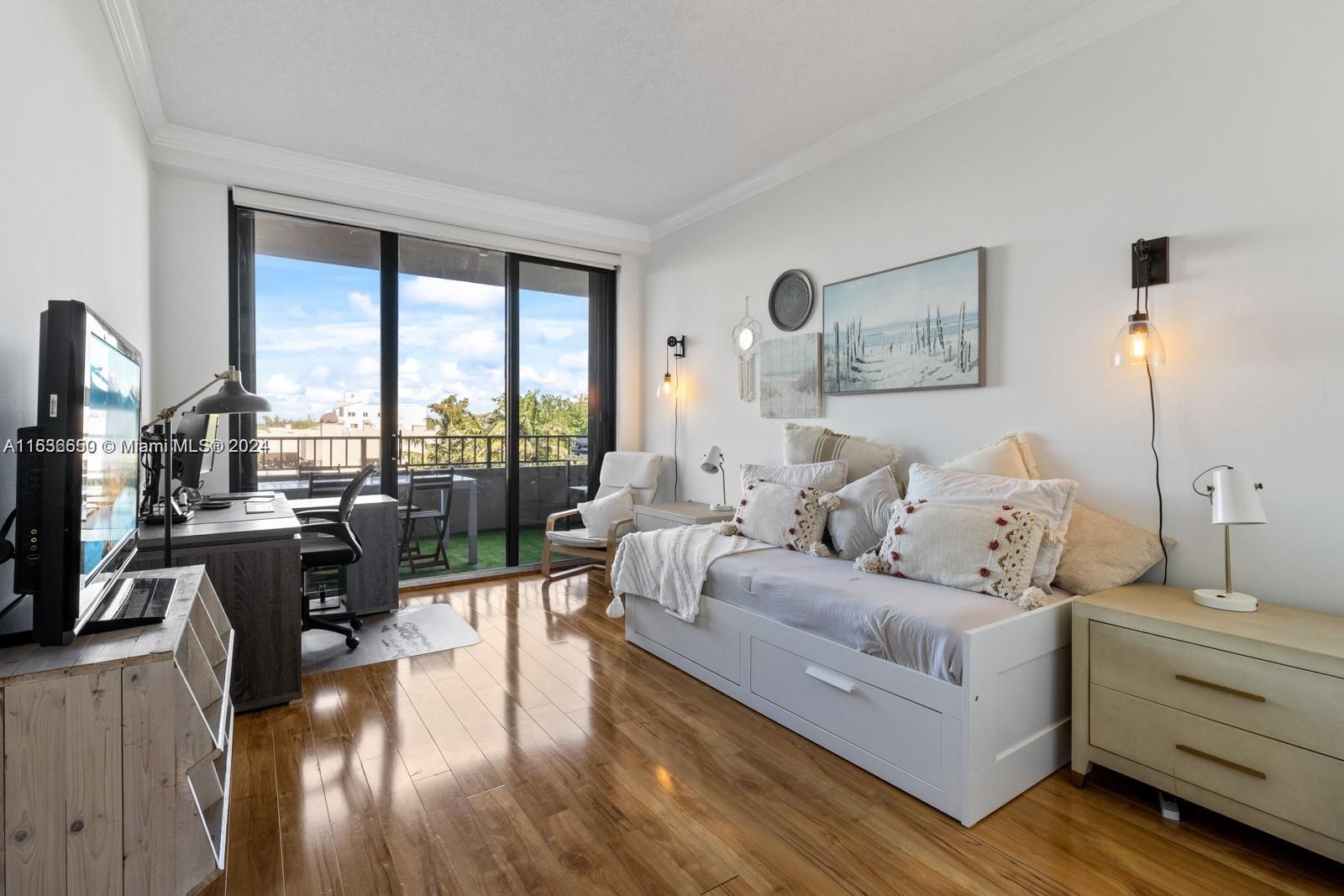 THE EMERALD BAY @ KEY COLO - Residential