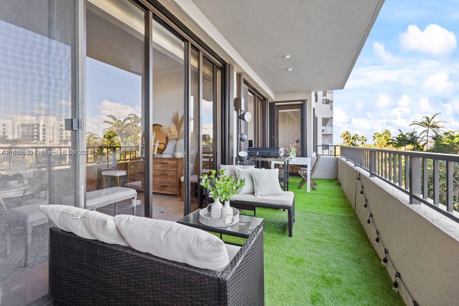 THE EMERALD BAY @ KEY COLO - Residential