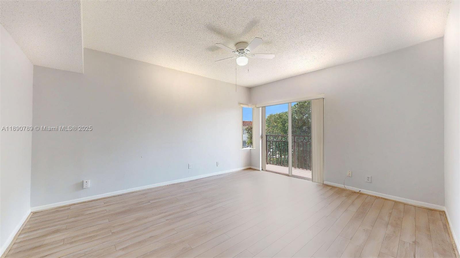 EMERALD ISLES WEST PHASE - Residential