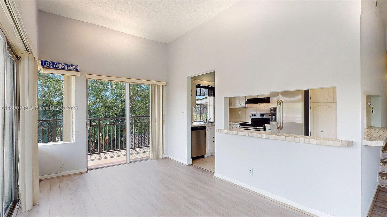 EMERALD ISLES WEST PHASE - Residential