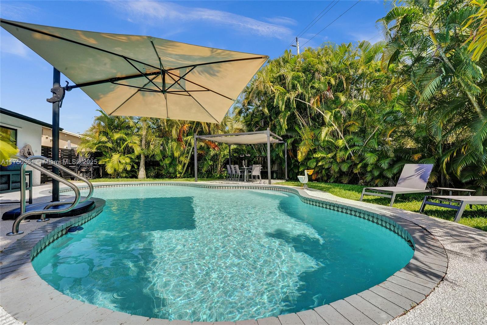 PALM AIRE VILLAGE 3RD SEC - Residential
