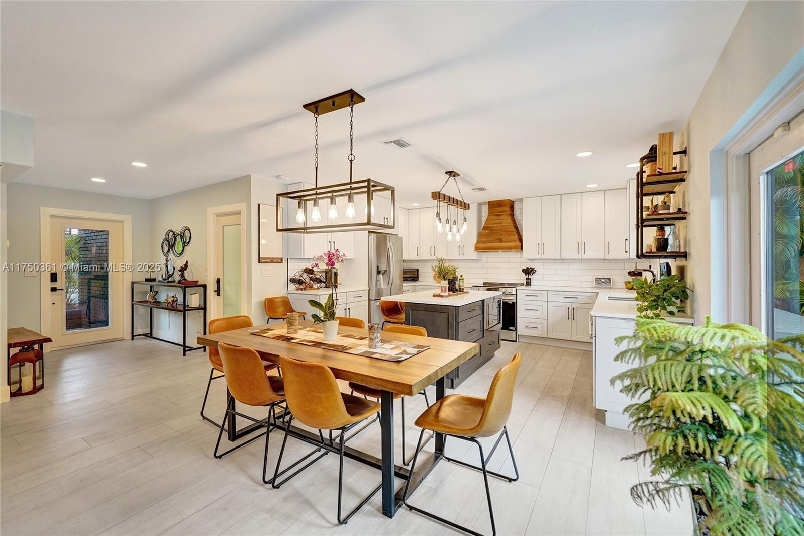 PALM AIRE VILLAGE 3RD SEC - Residential