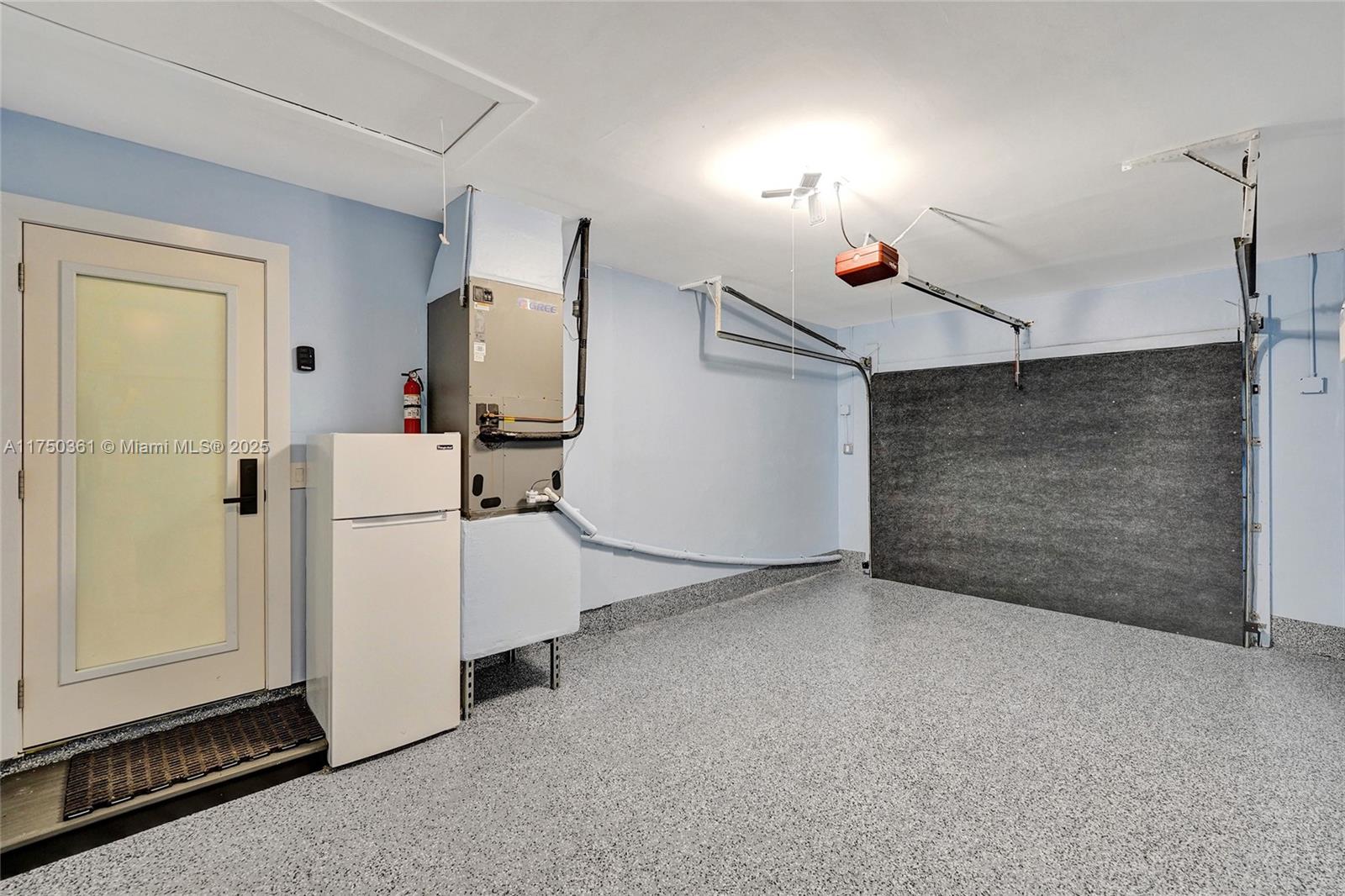PALM AIRE VILLAGE 3RD SEC - Residential