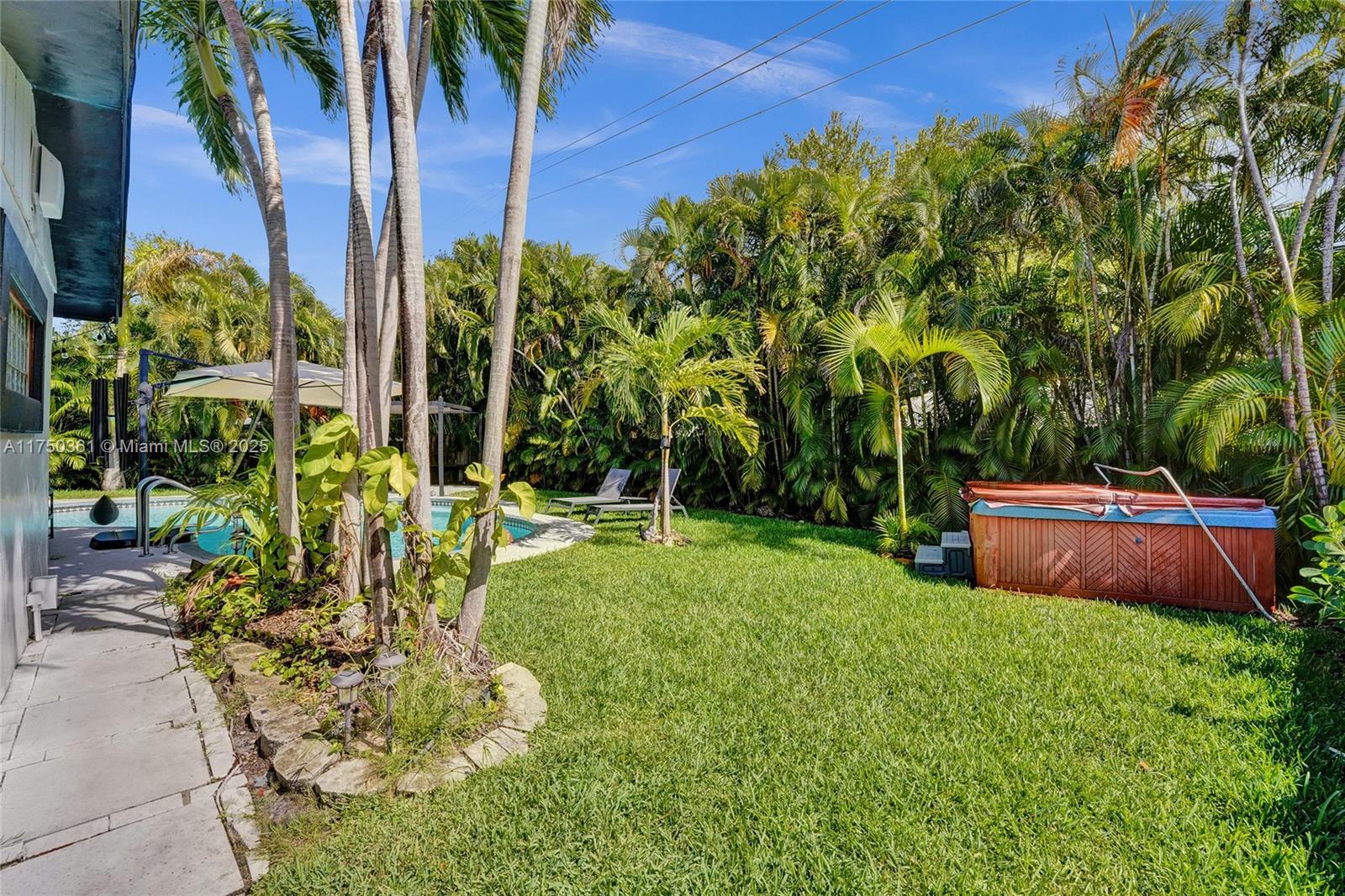 PALM AIRE VILLAGE 3RD SEC - Residential