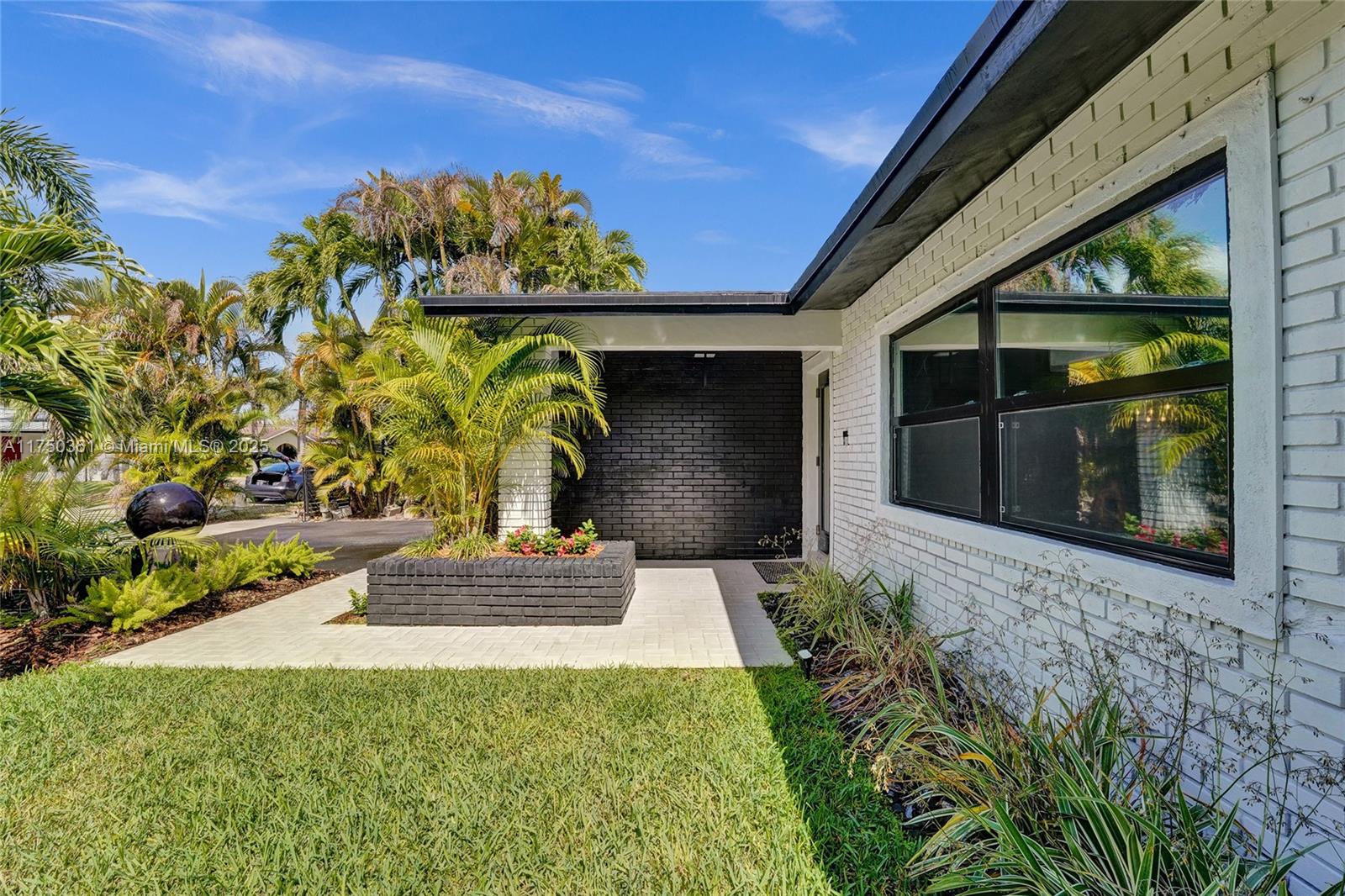 PALM AIRE VILLAGE 3RD SEC - Residential