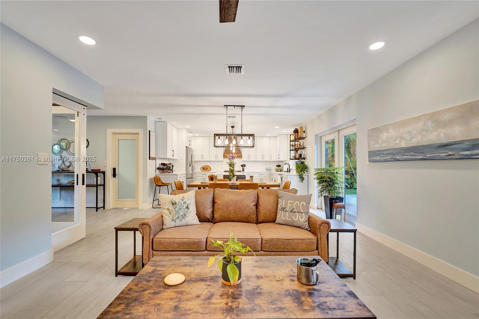 PALM AIRE VILLAGE 3RD SEC - Residential