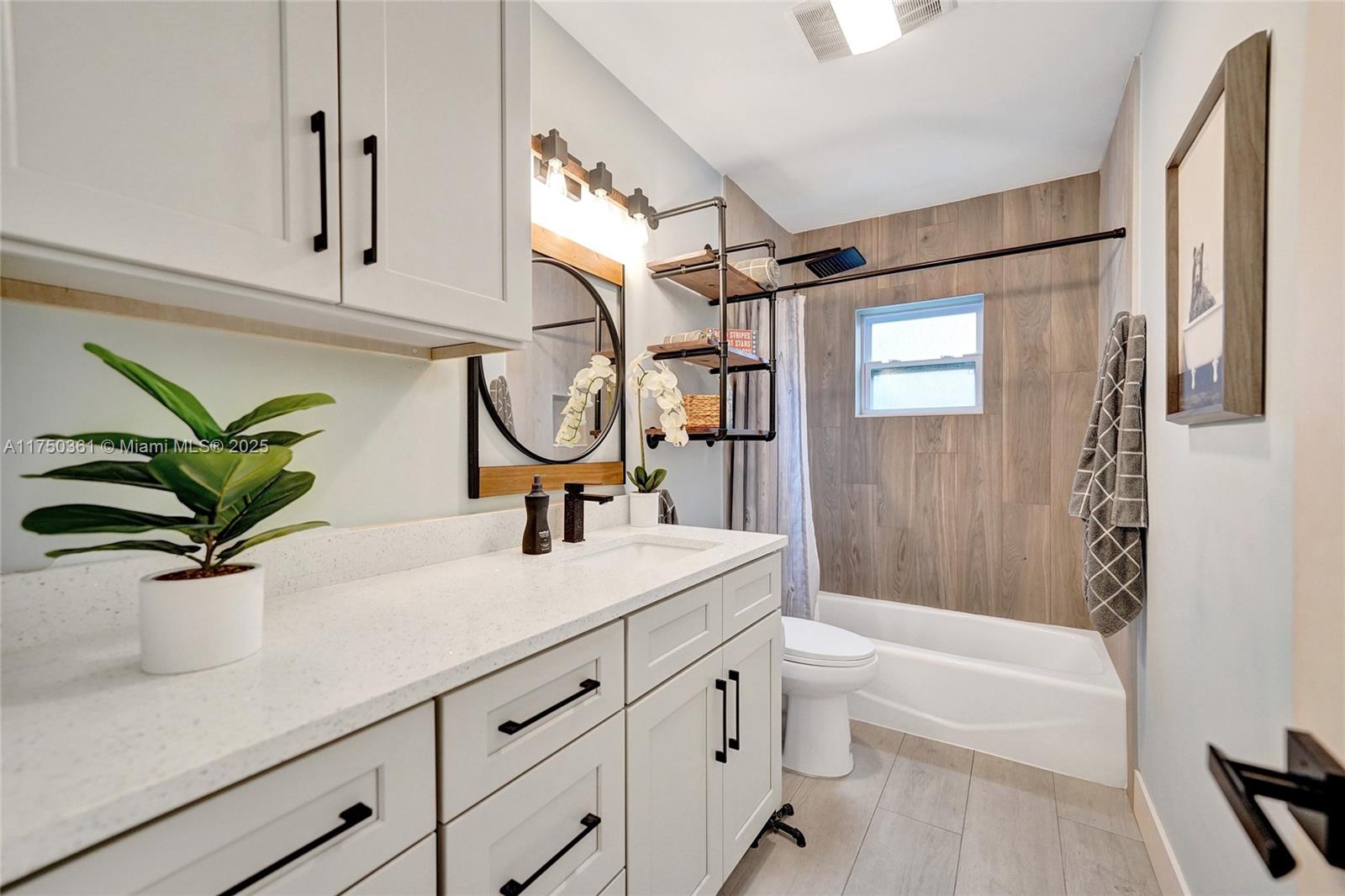 PALM AIRE VILLAGE 3RD SEC - Residential
