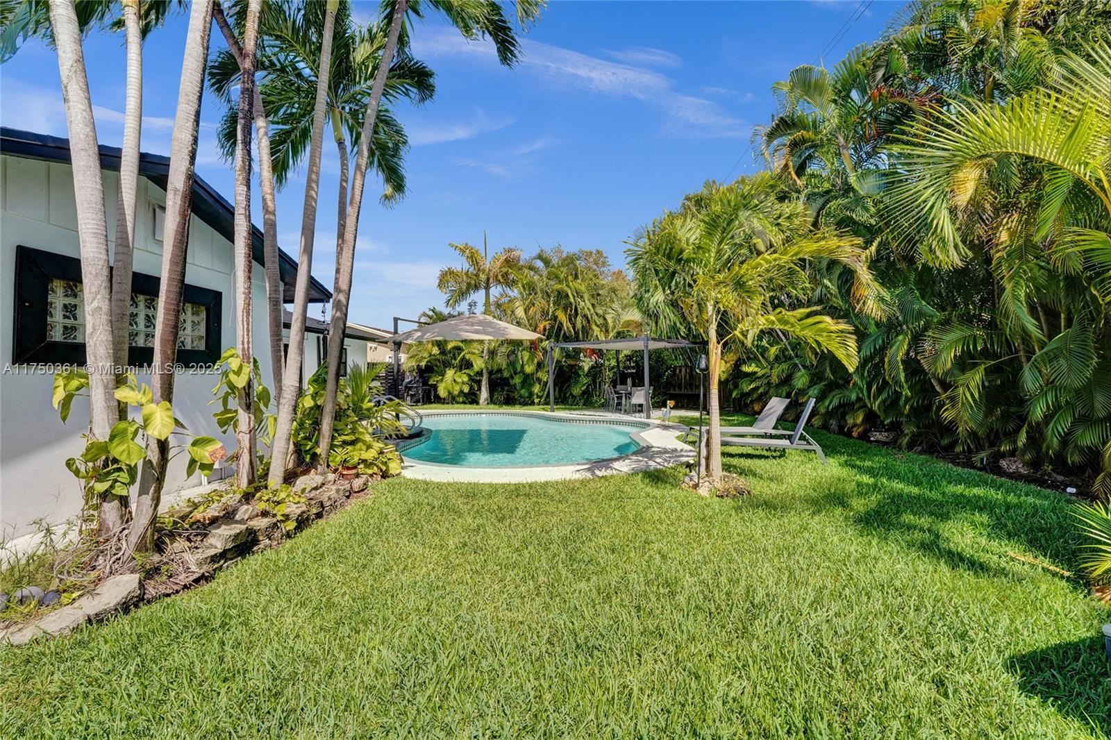 PALM AIRE VILLAGE 3RD SEC - Residential