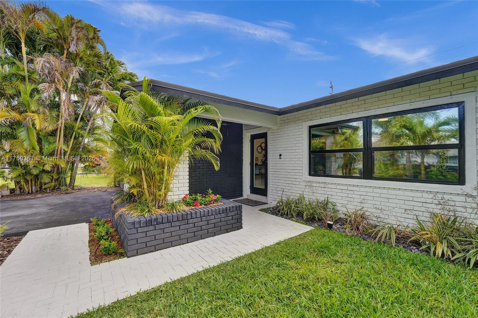 PALM AIRE VILLAGE 3RD SEC - Residential