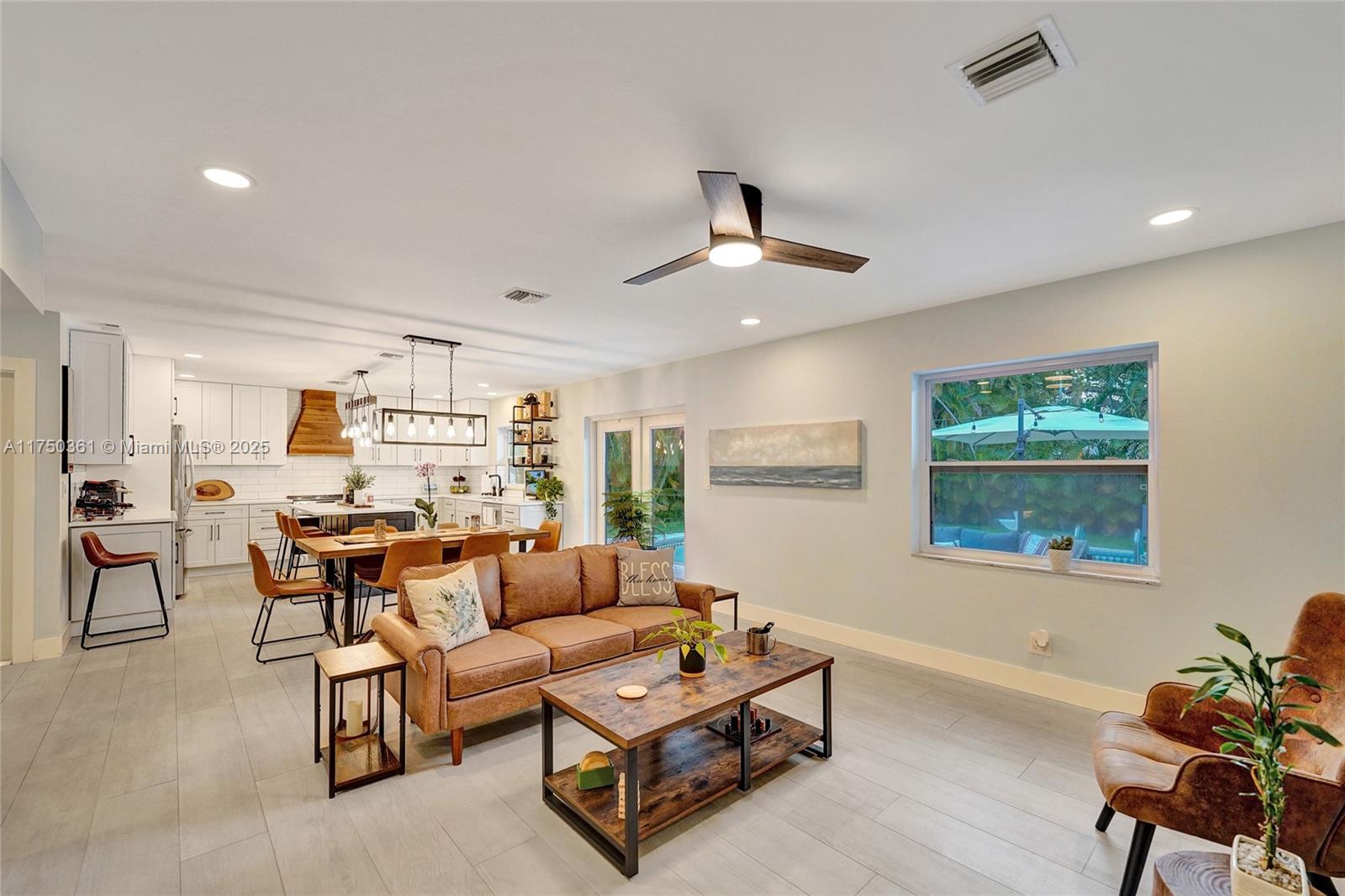 PALM AIRE VILLAGE 3RD SEC - Residential