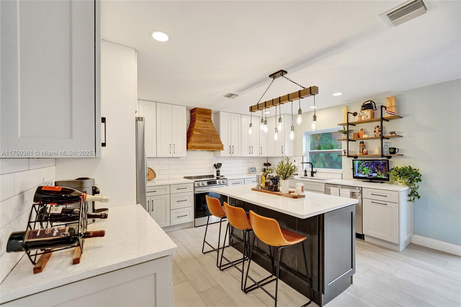 PALM AIRE VILLAGE 3RD SEC - Residential
