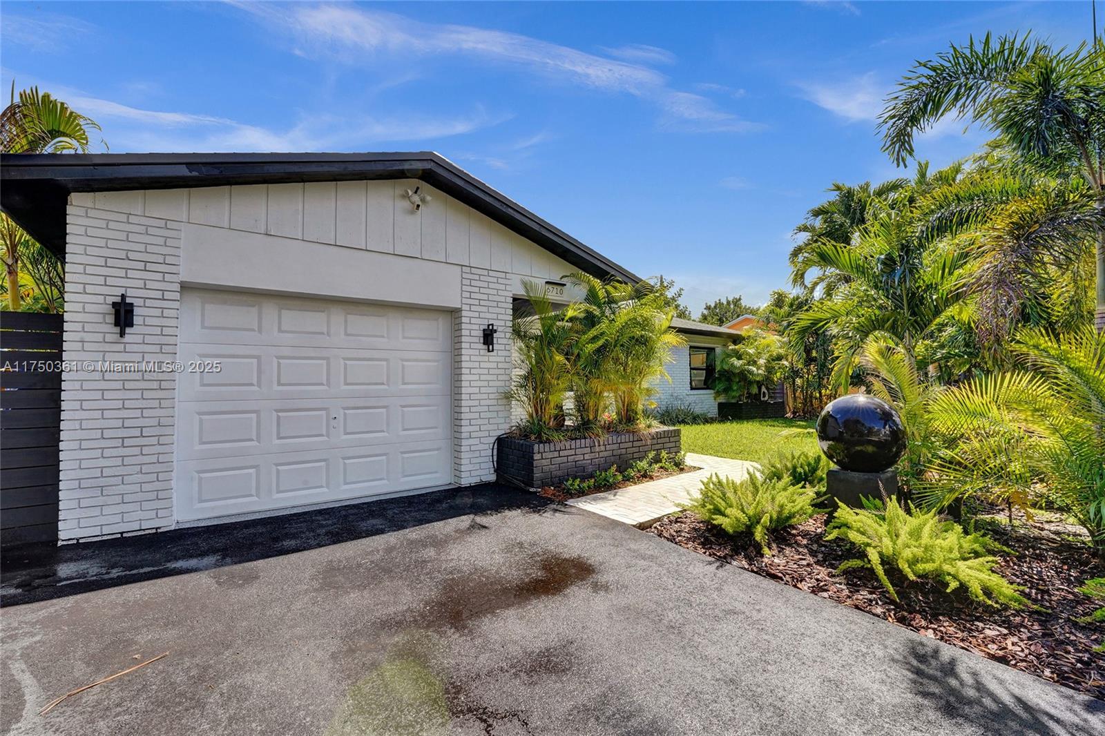 PALM AIRE VILLAGE 3RD SEC - Residential