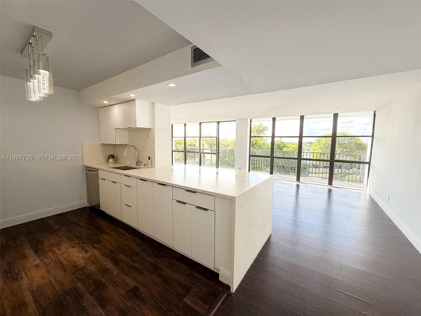 OCEANVIEW PARK CONDO - Residential