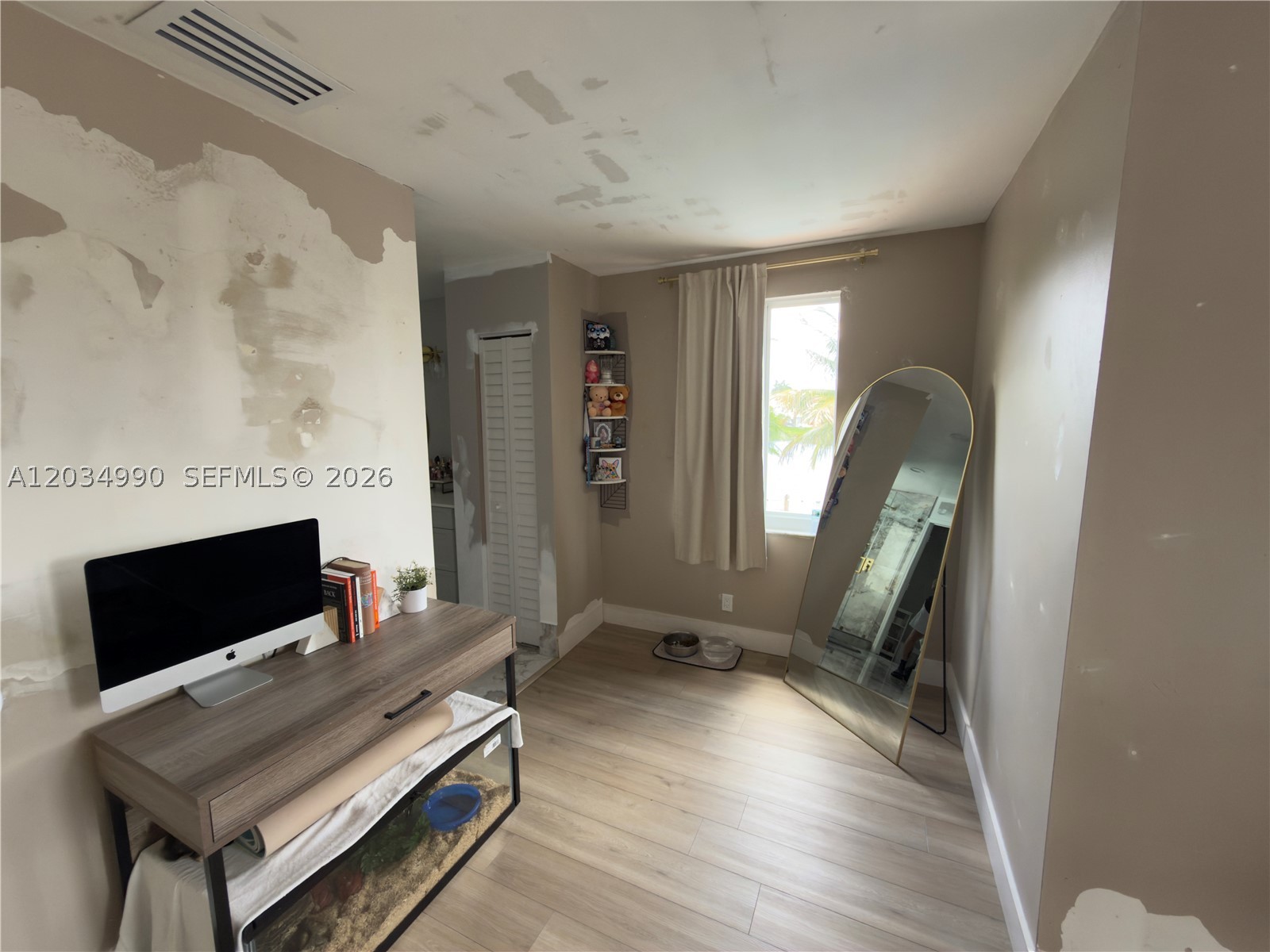 ORANGE DRIVE-PINE ISLAND - Residential