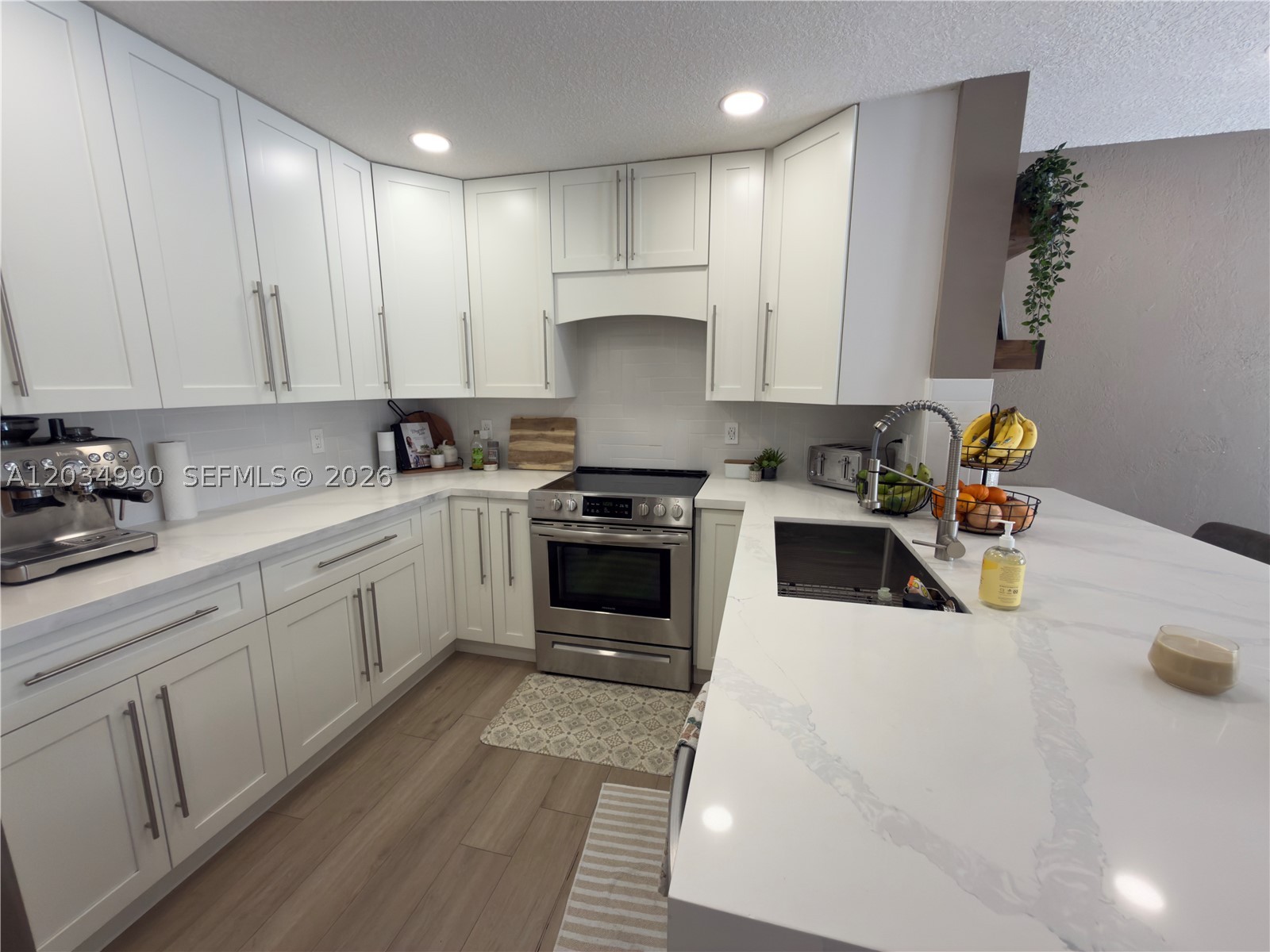 ORANGE DRIVE-PINE ISLAND - Residential