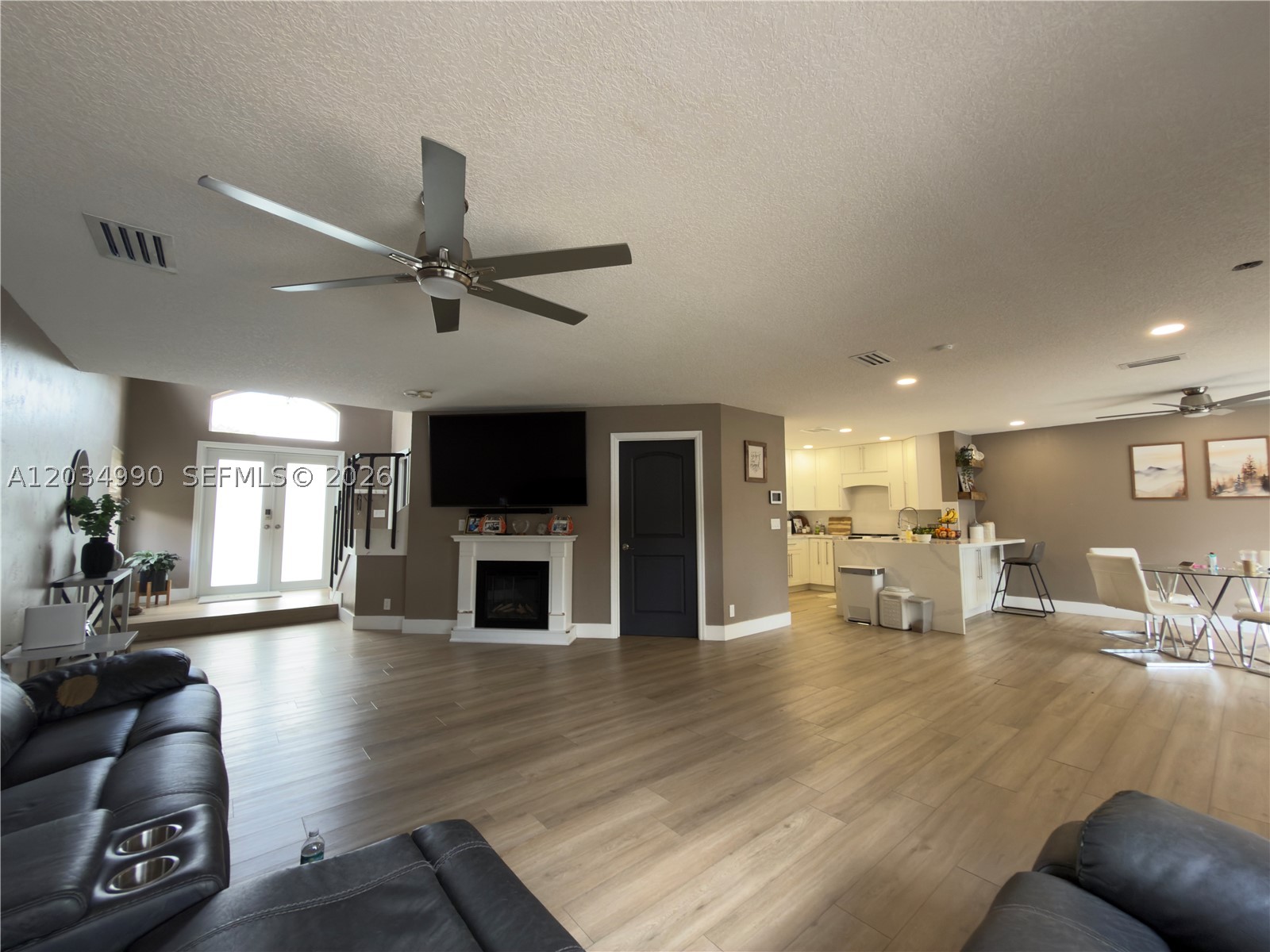 ORANGE DRIVE-PINE ISLAND - Residential