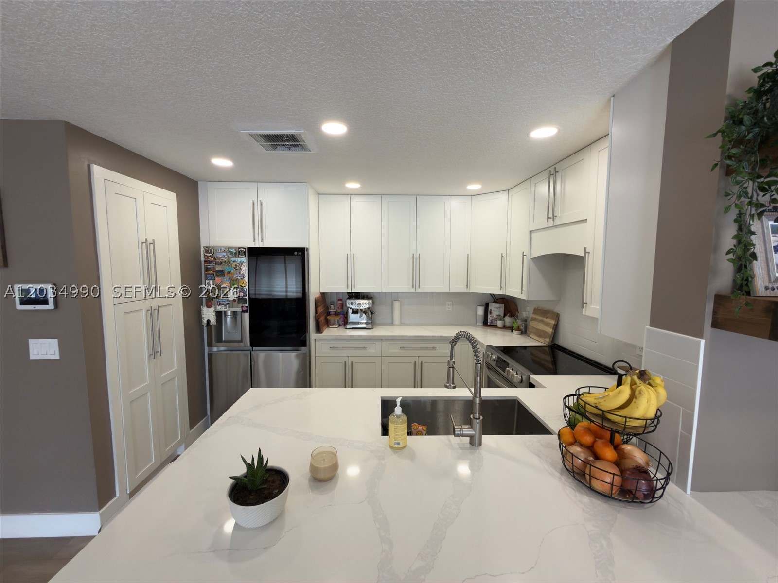 ORANGE DRIVE-PINE ISLAND - Residential