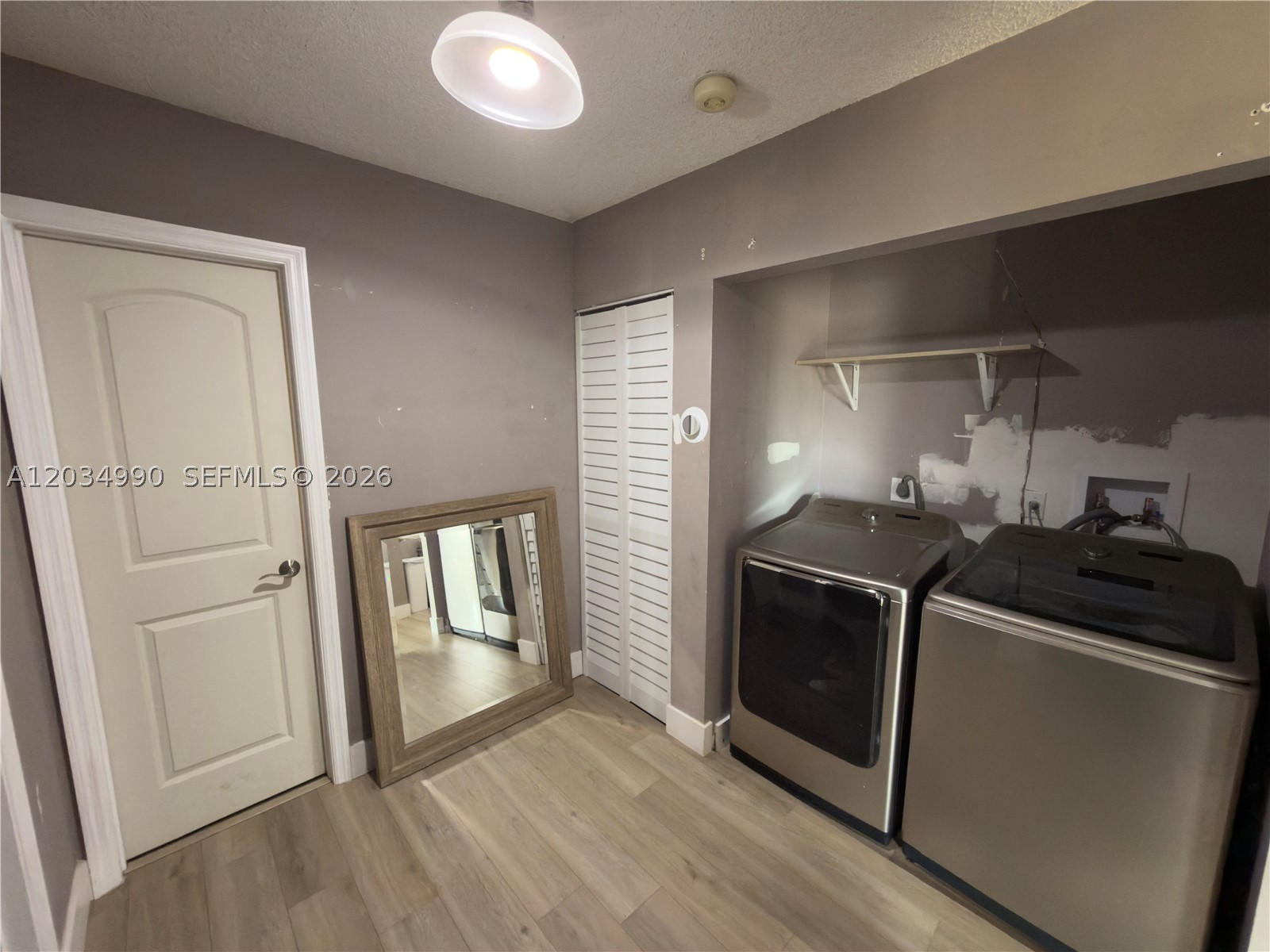 ORANGE DRIVE-PINE ISLAND - Residential