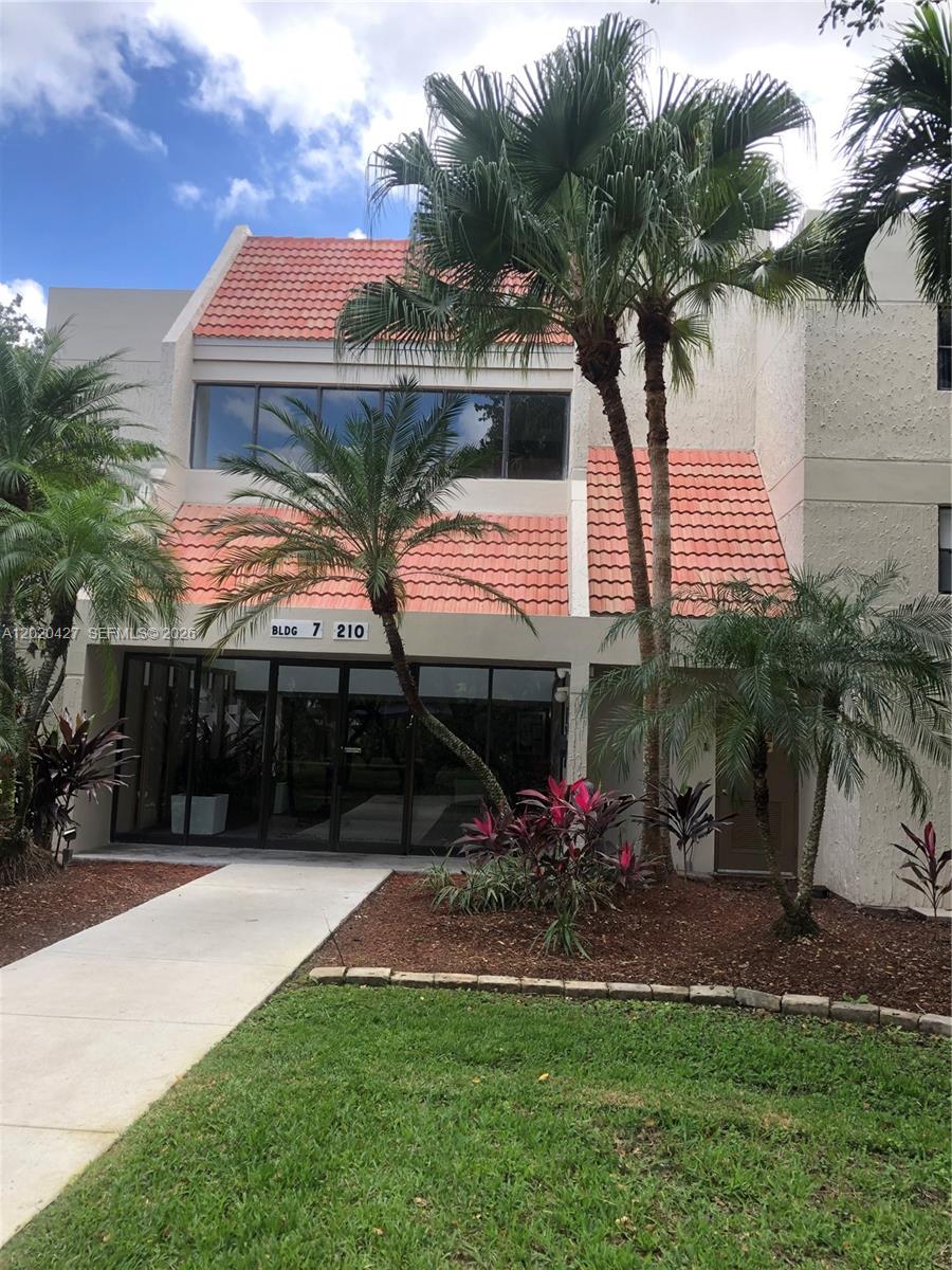 This Fantastic 2 bedrooms /2 bath apartment located in the beautiful city of Weston offers a unique opportunity for owner and investors looking for and spacious and well maintained property. Do not miss your chance to own this gem in prime location. As per owner cash offers lower than $290,000; will not be considered, NO low balls. This unit is also for rent.
