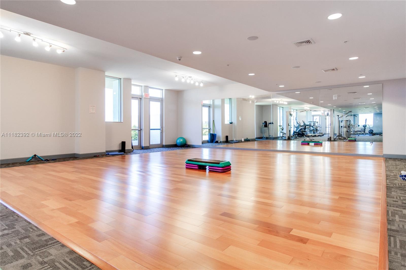 THE LEXI CONDO - Residential Lease