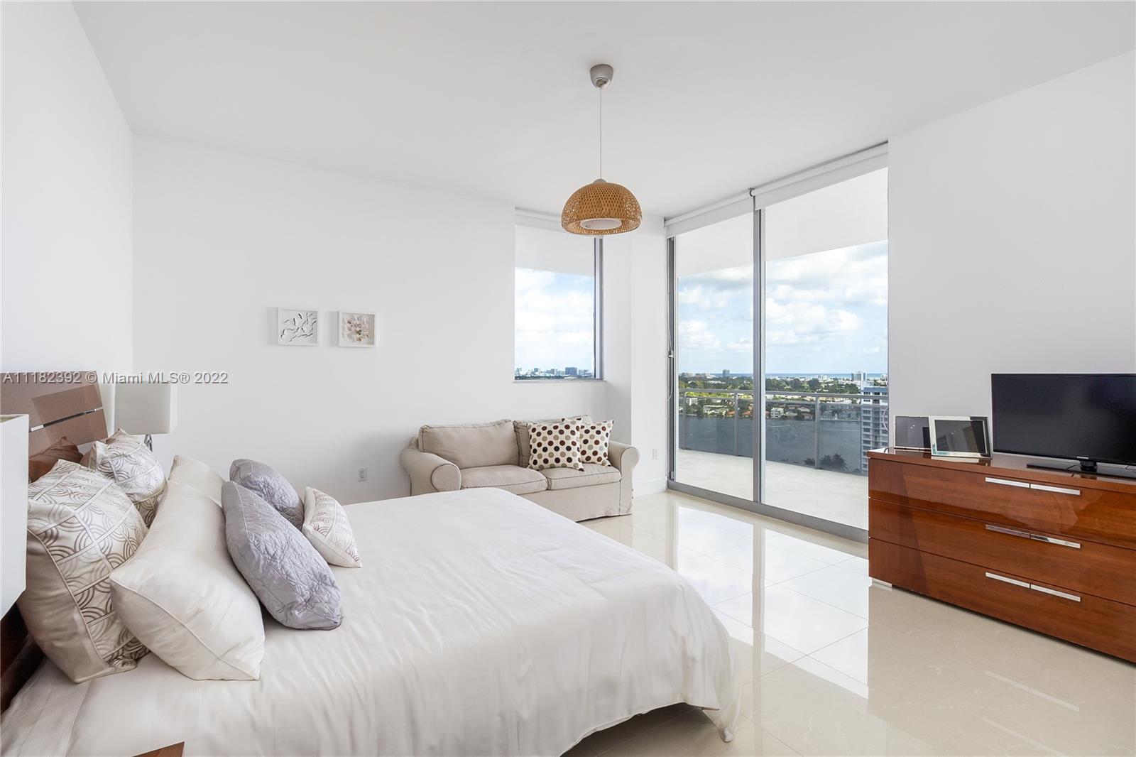 THE LEXI CONDO - Residential Lease