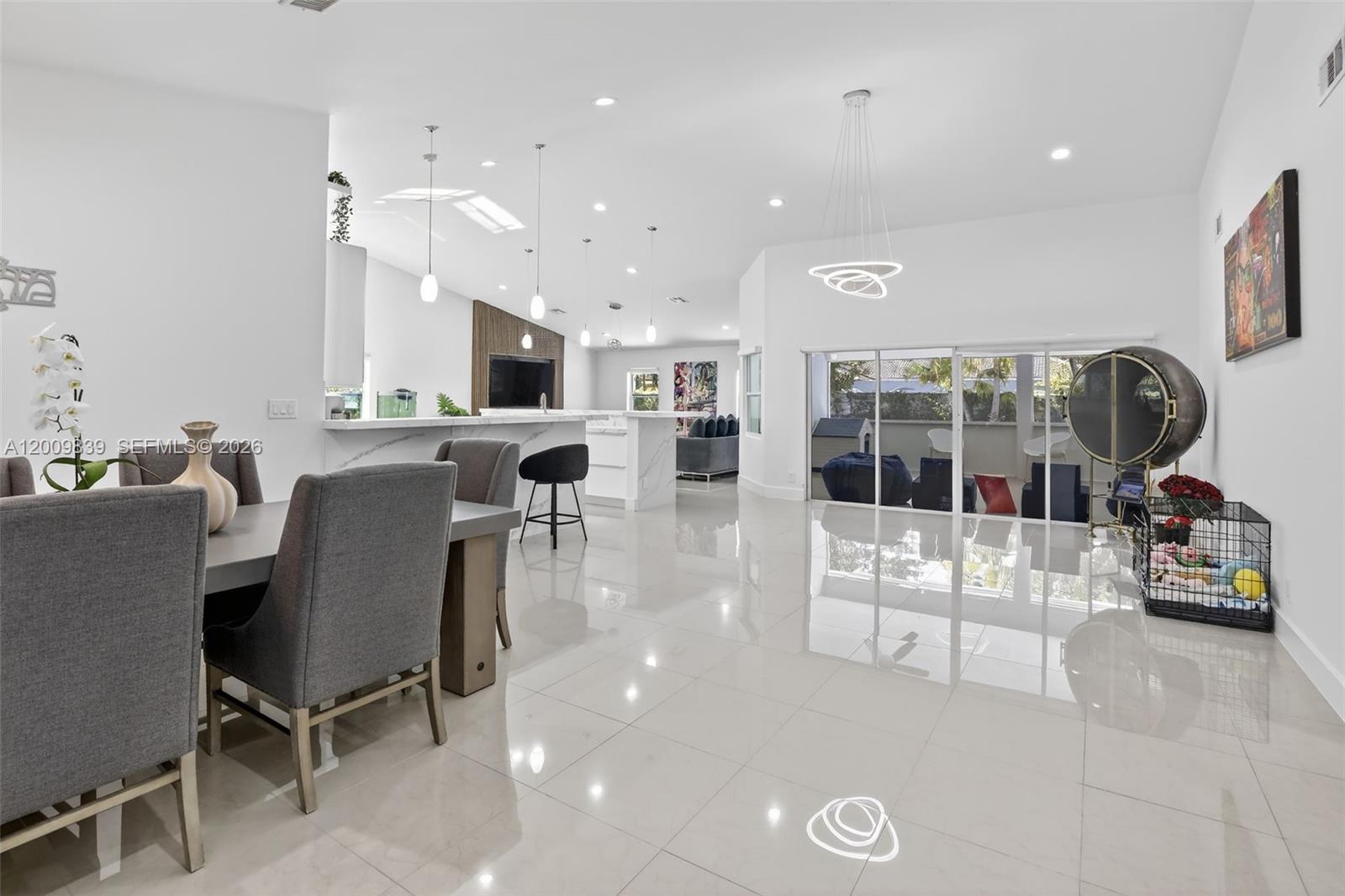 HOLLYWOOD HILLS NORTH SEC - Residential