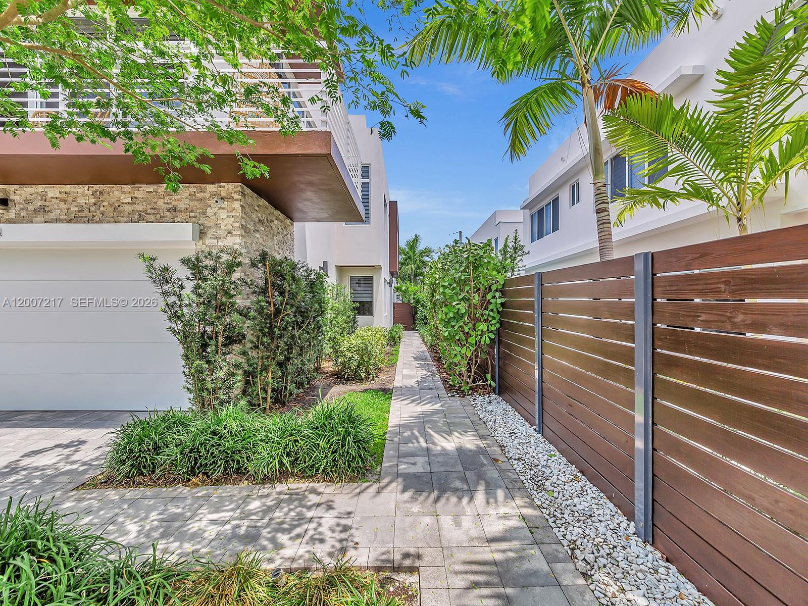 LIVERMORE ESTATES - Residential