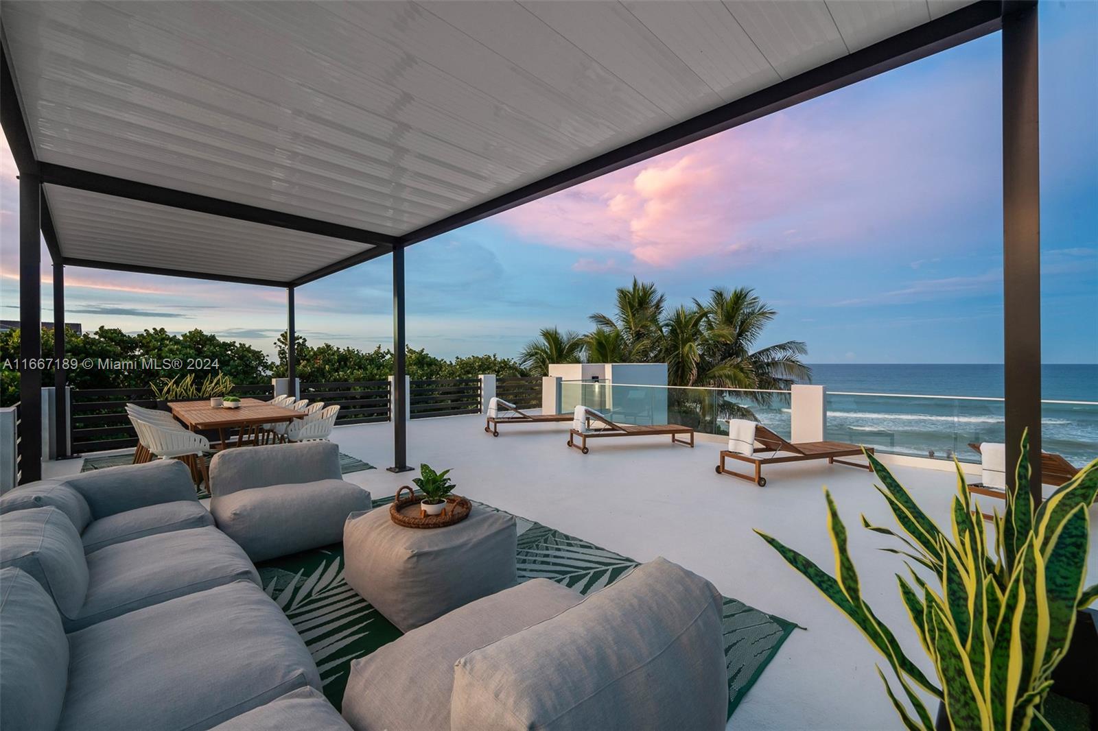 EAU GALLIE BY THE SEA - Residential