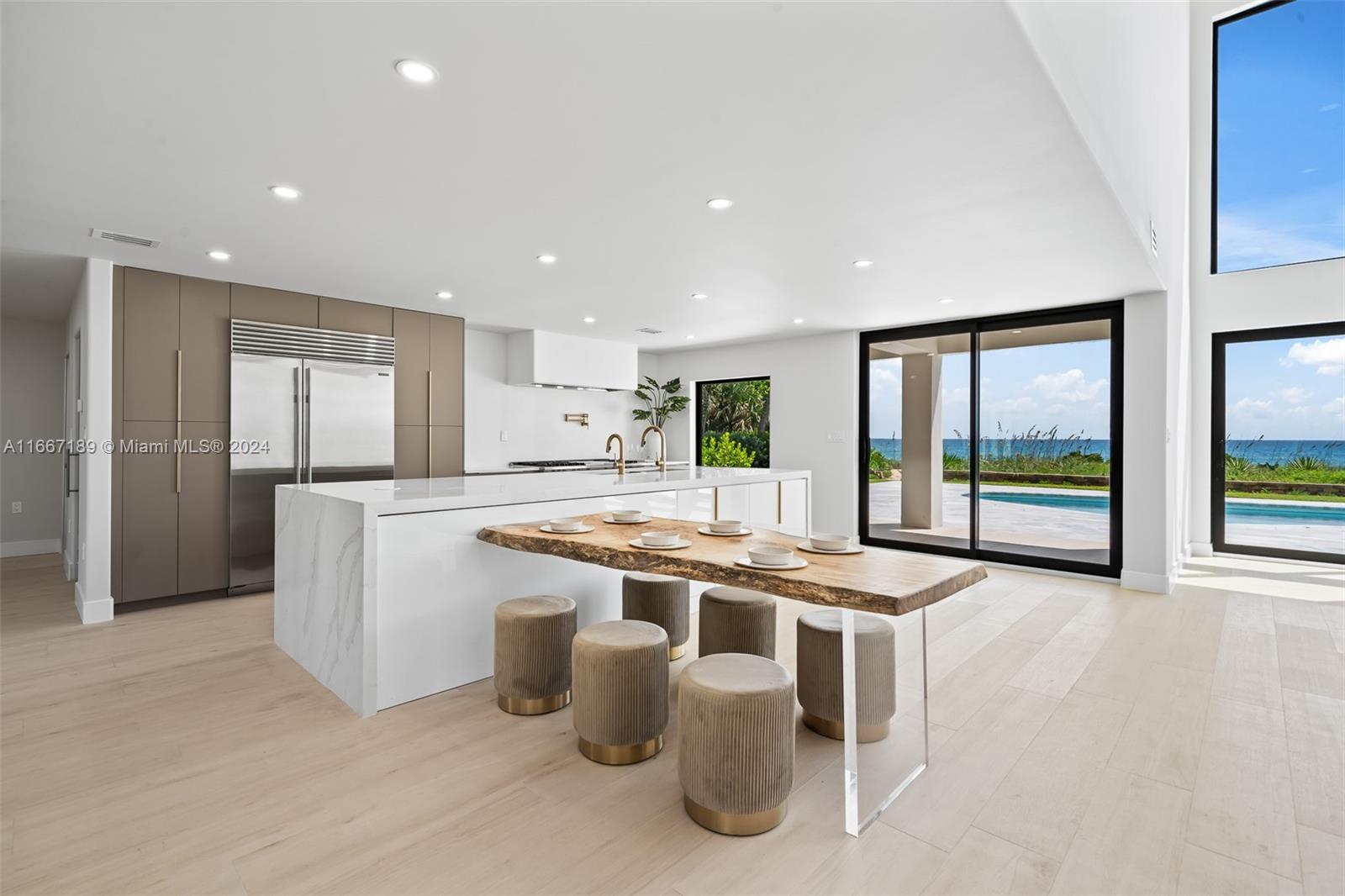 EAU GALLIE BY THE SEA - Residential
