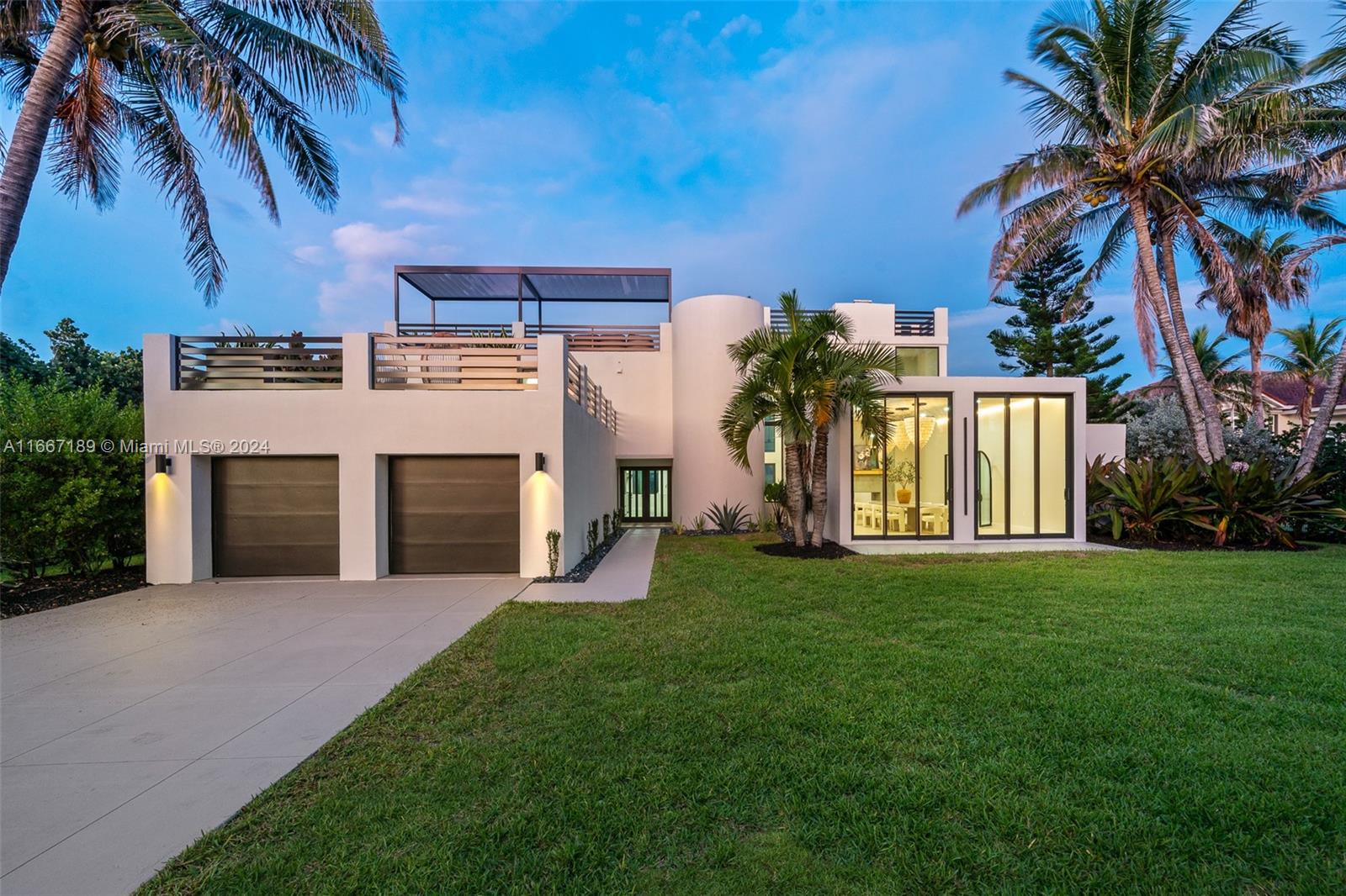 EAU GALLIE BY THE SEA - Residential