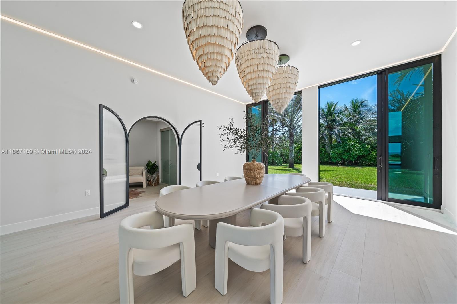 EAU GALLIE BY THE SEA - Residential
