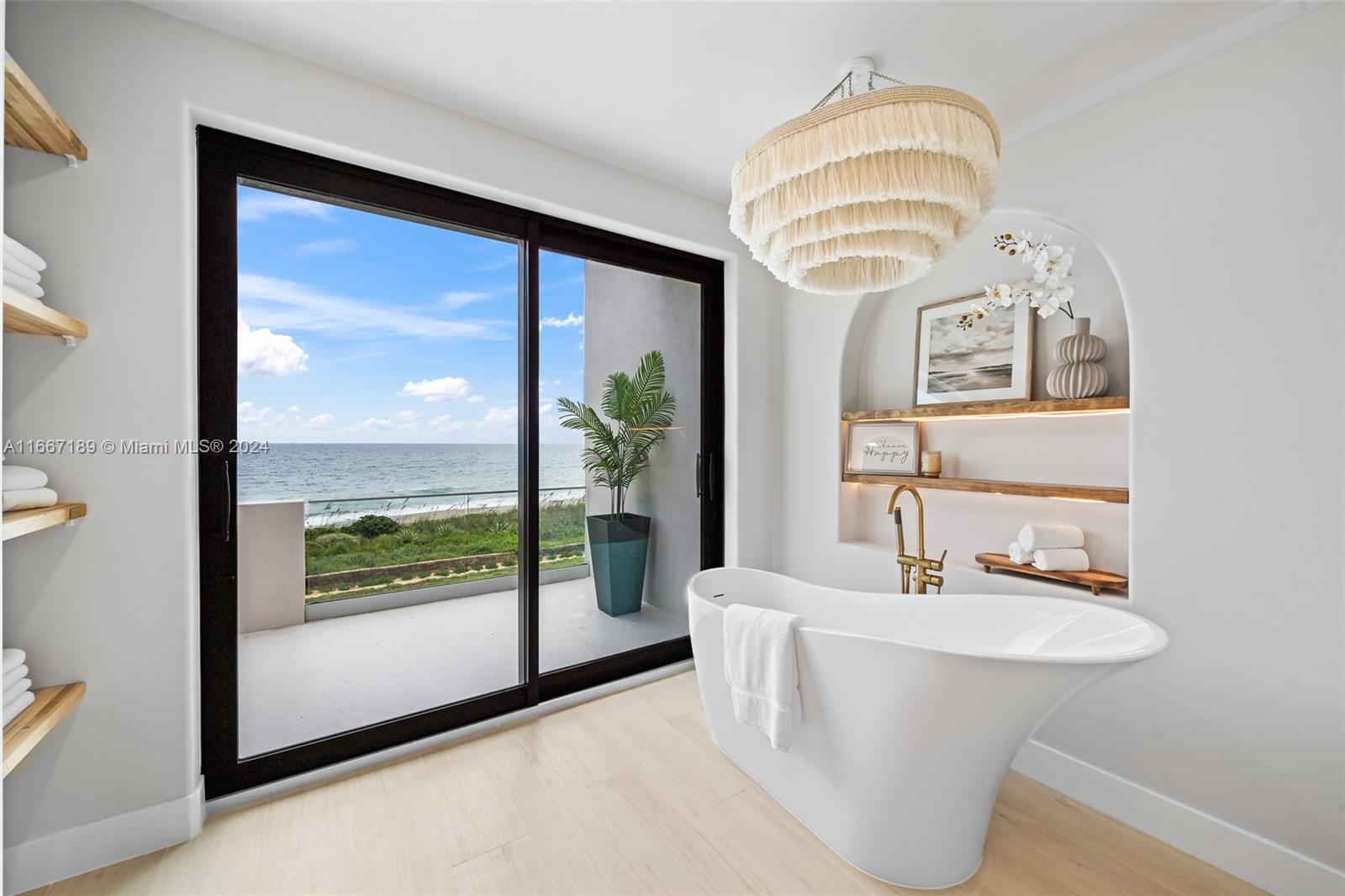 EAU GALLIE BY THE SEA - Residential