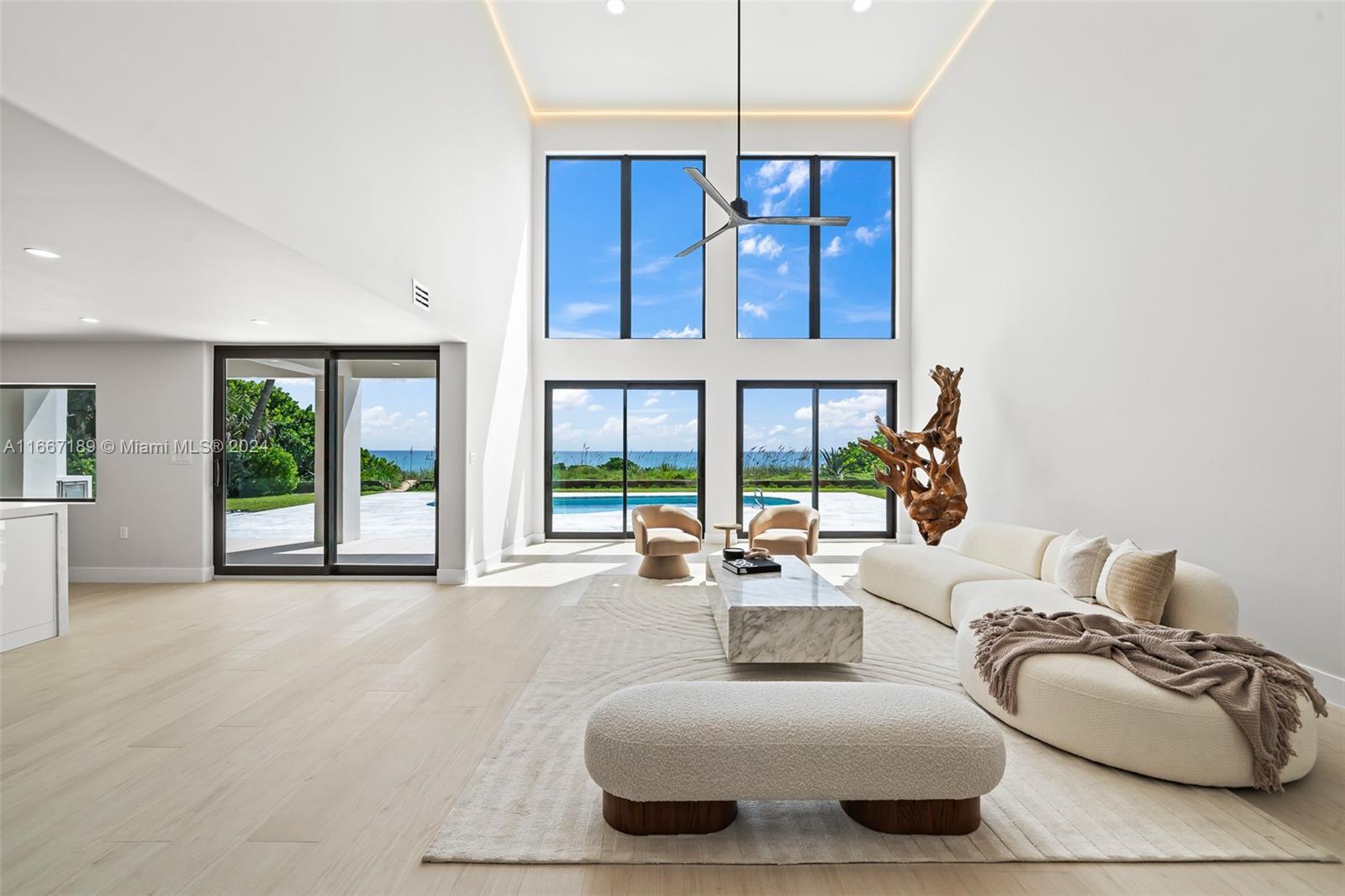 EAU GALLIE BY THE SEA - Residential