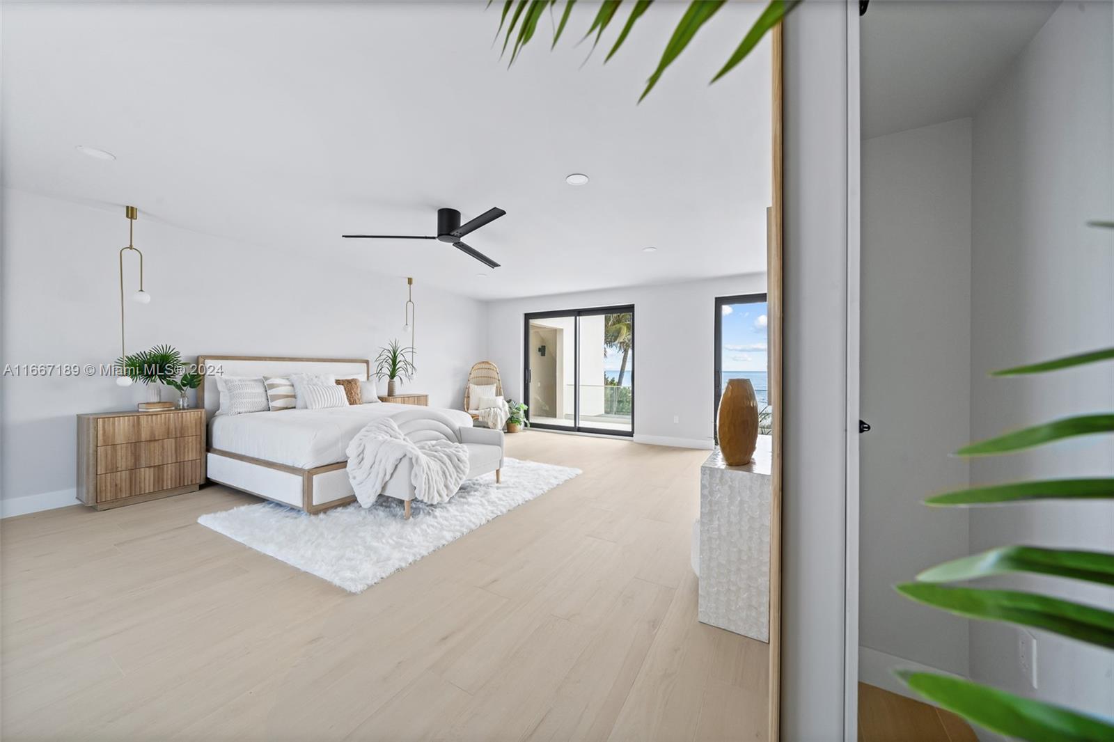 EAU GALLIE BY THE SEA - Residential