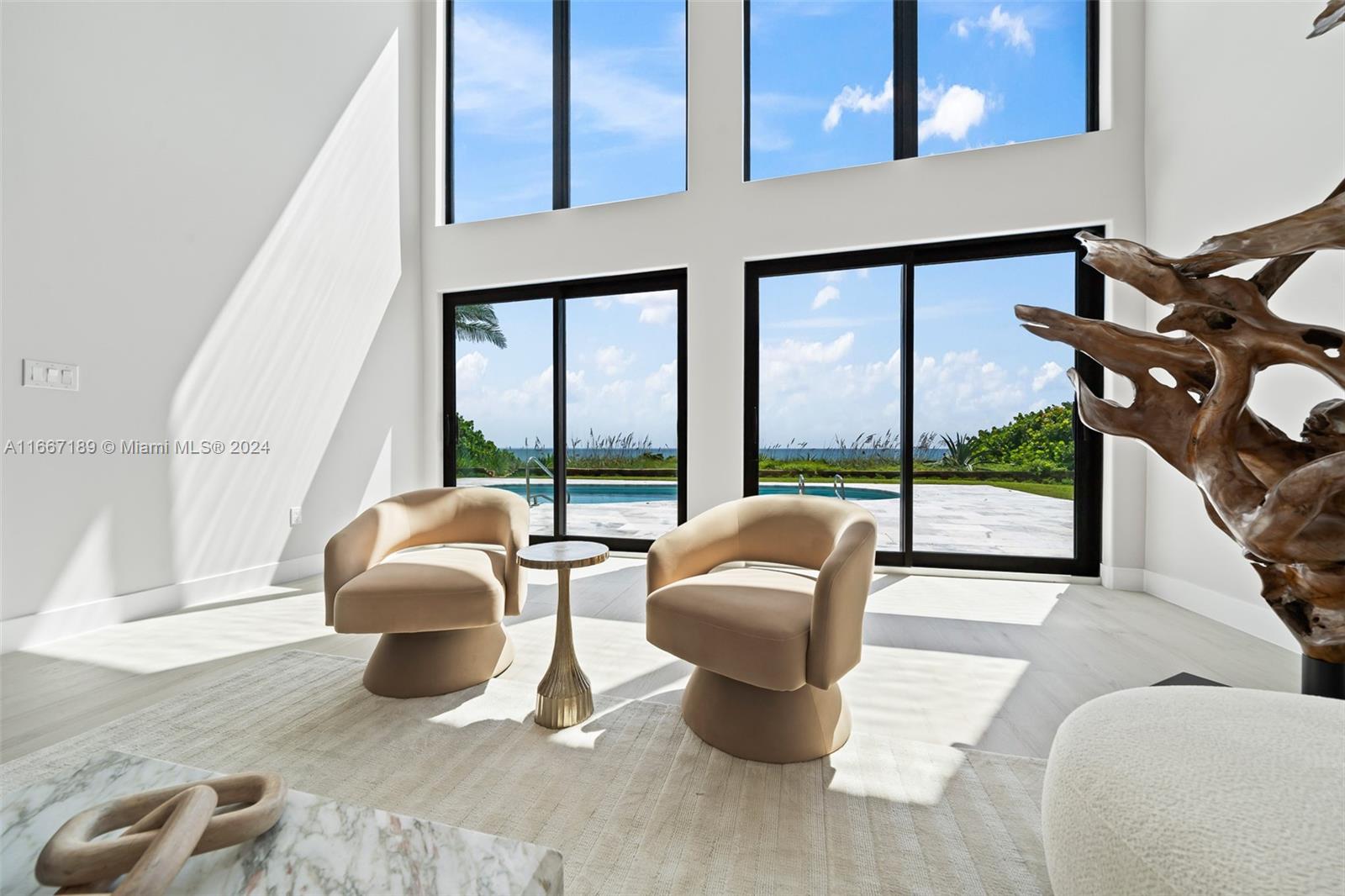 EAU GALLIE BY THE SEA - Residential
