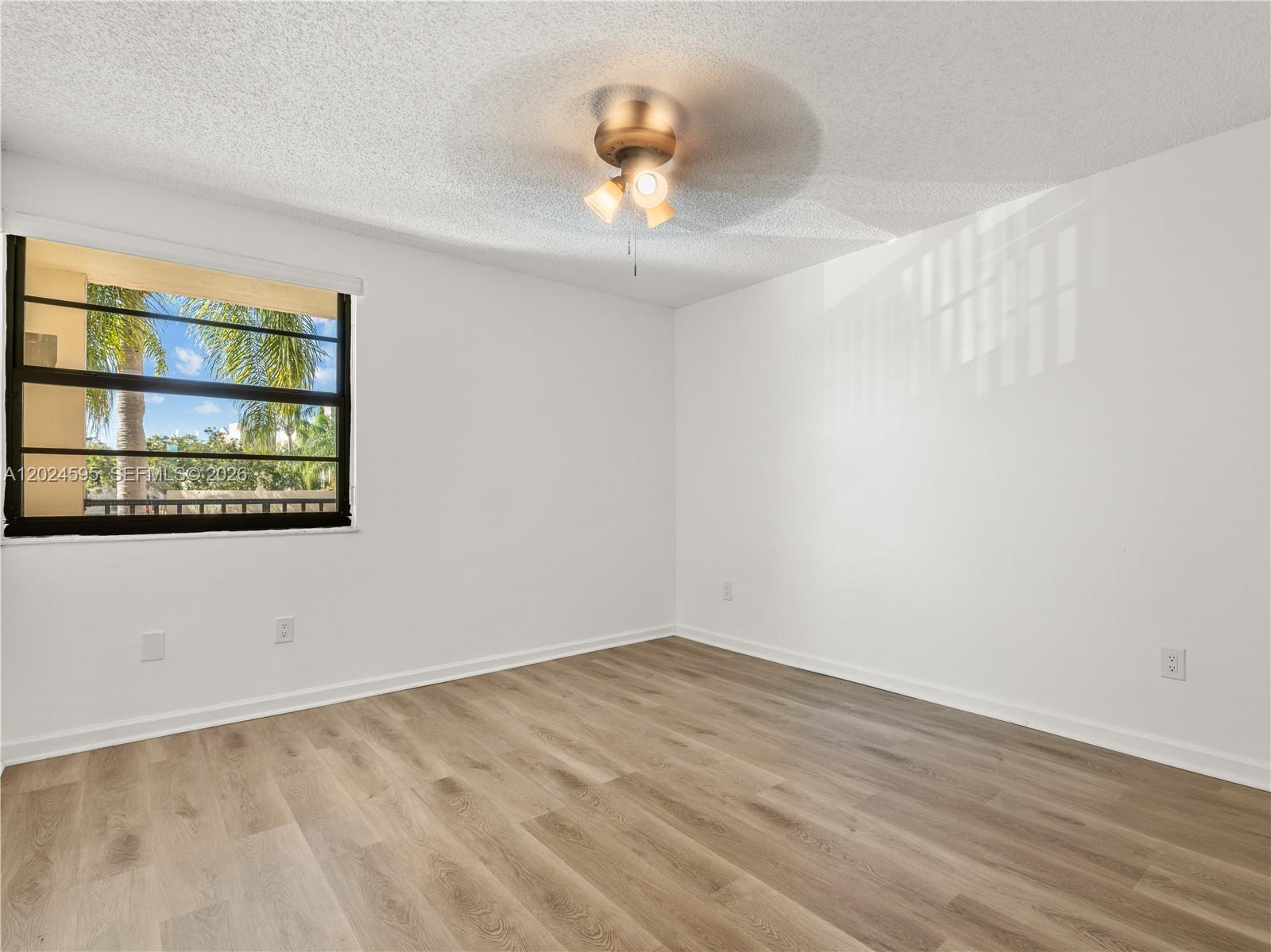 FAIRFAX CONDOMINIUM H - Residential