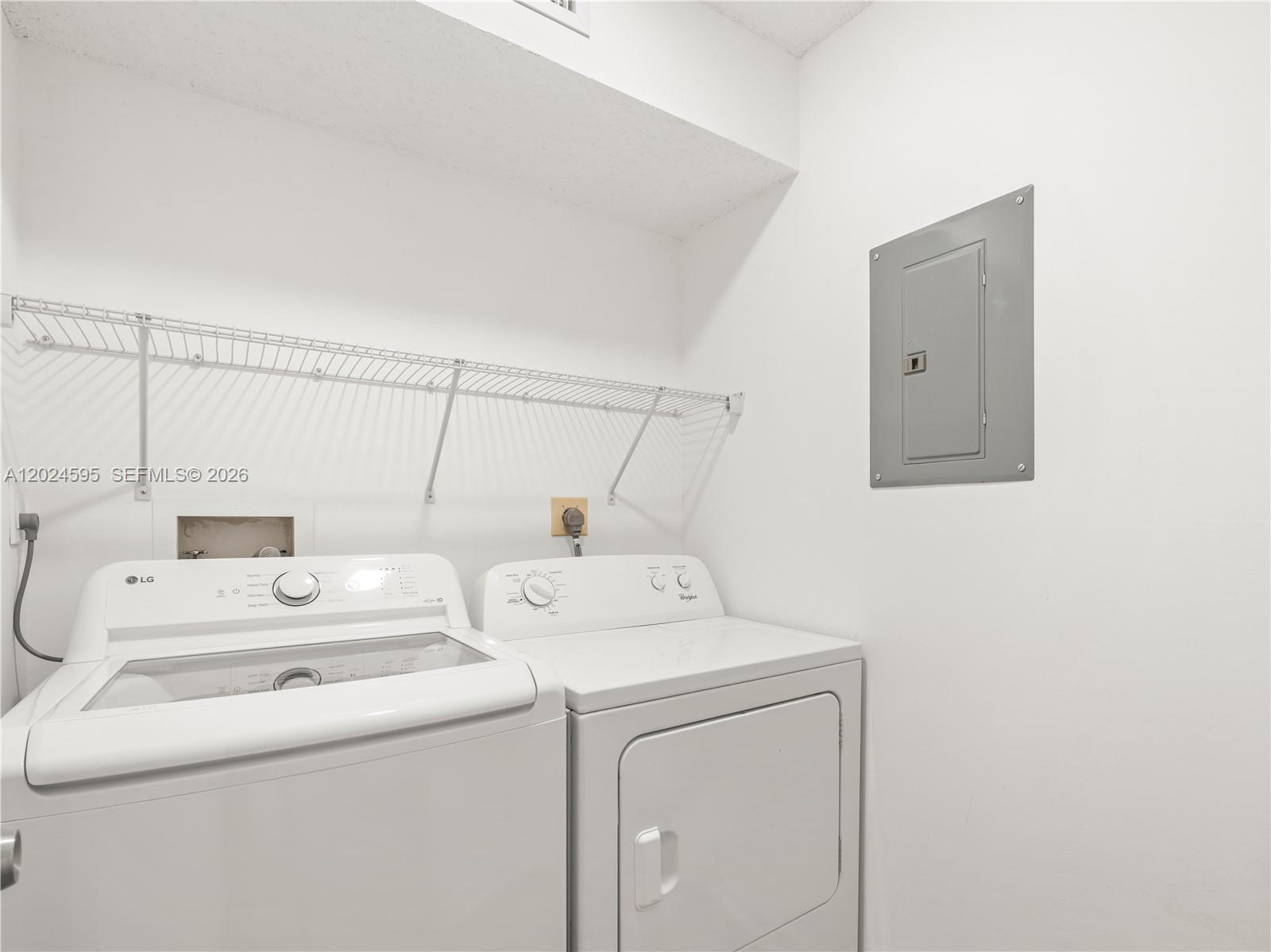 FAIRFAX CONDOMINIUM H - Residential