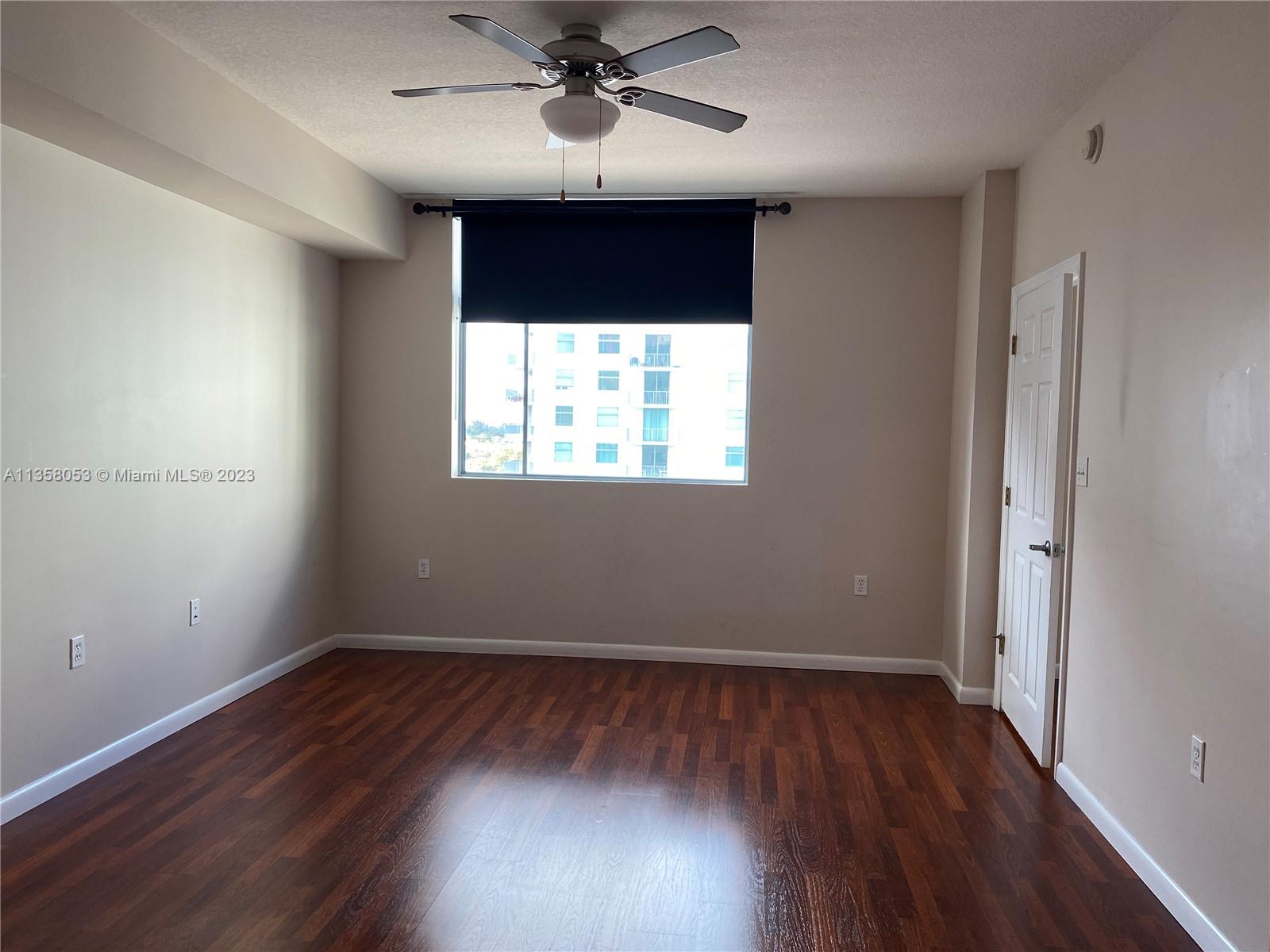 HOLLYWOOD STATION RES CON - Residential Lease