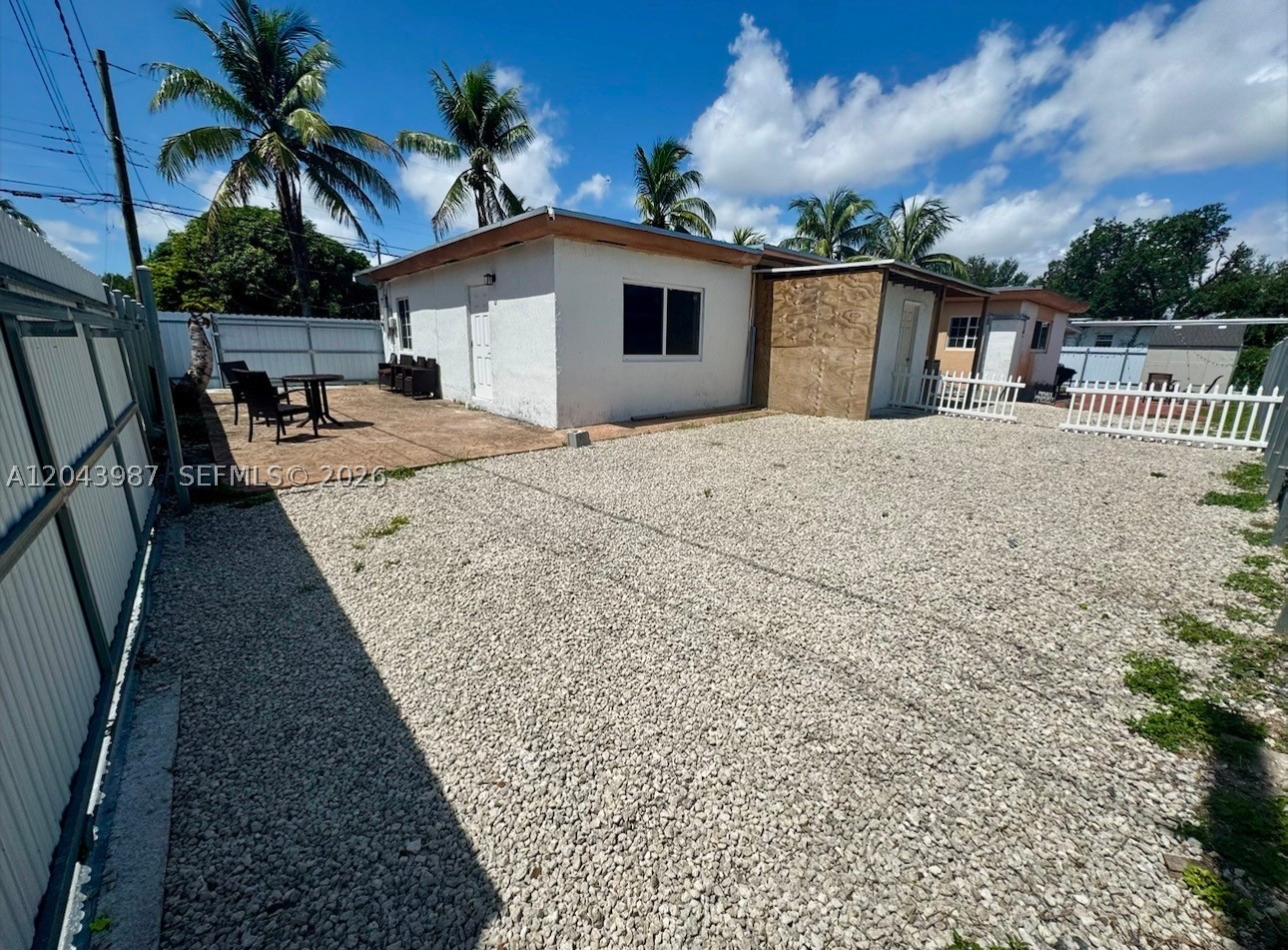 THE TROPICS AMD - Residential