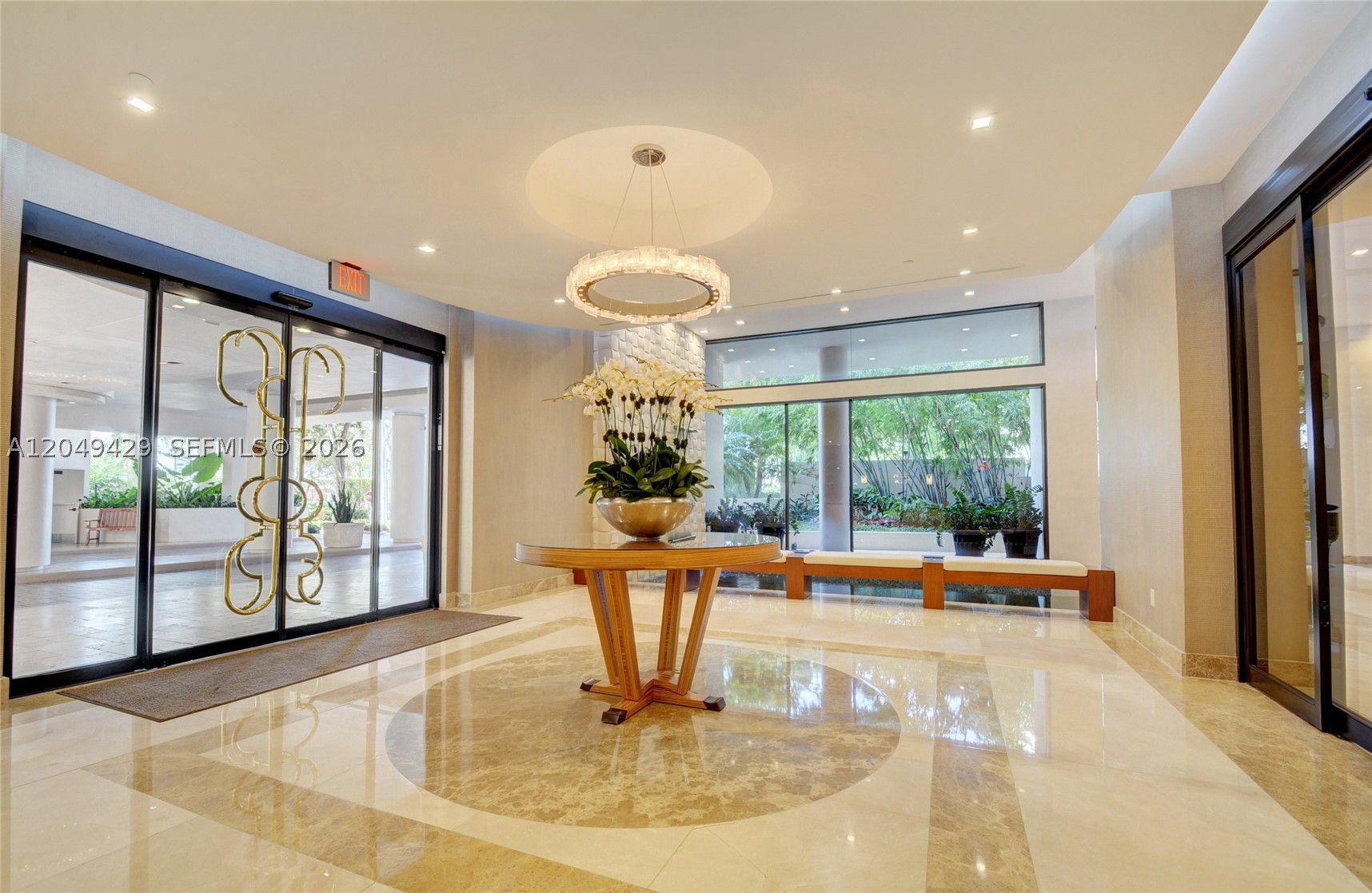 TURNBERRY ISLE SOUTH COND - Residential