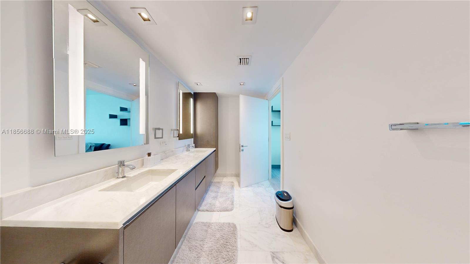 ECHO BRICKELL CONDO - Residential Lease