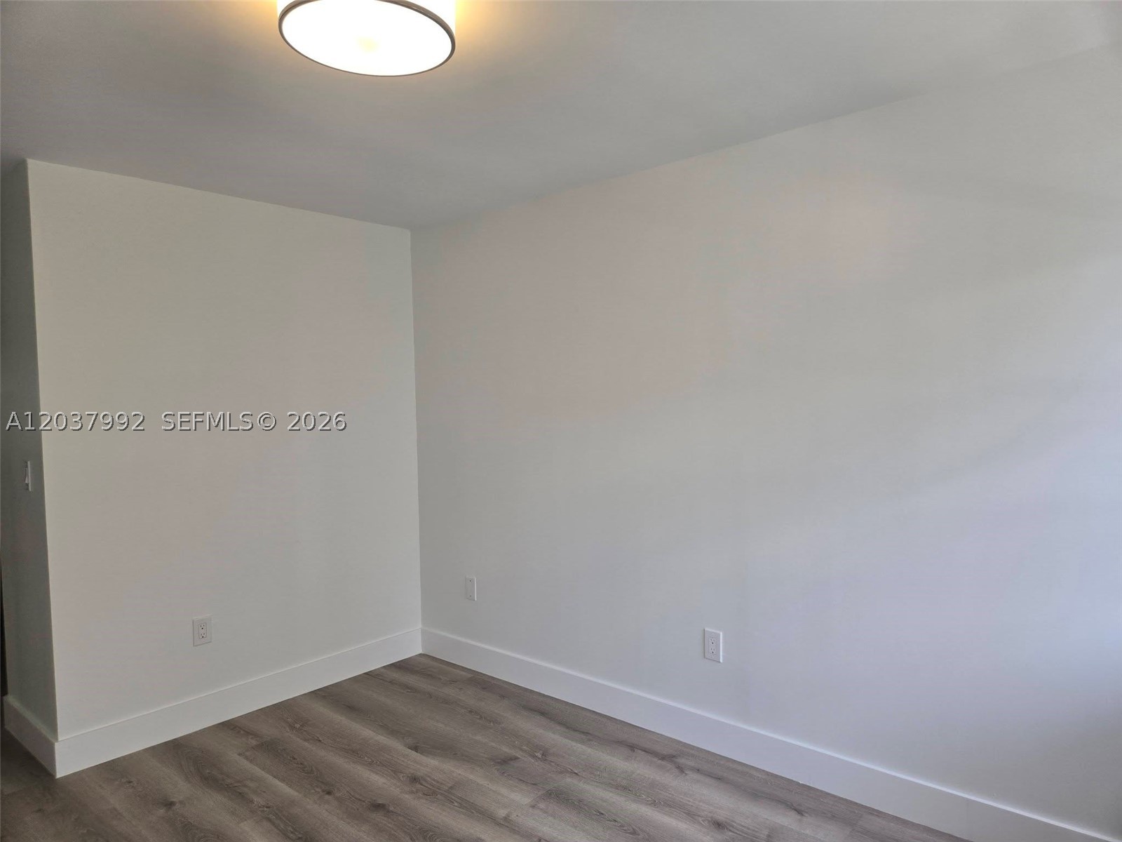 UNIVERSITY INN CONDO - Residential Lease