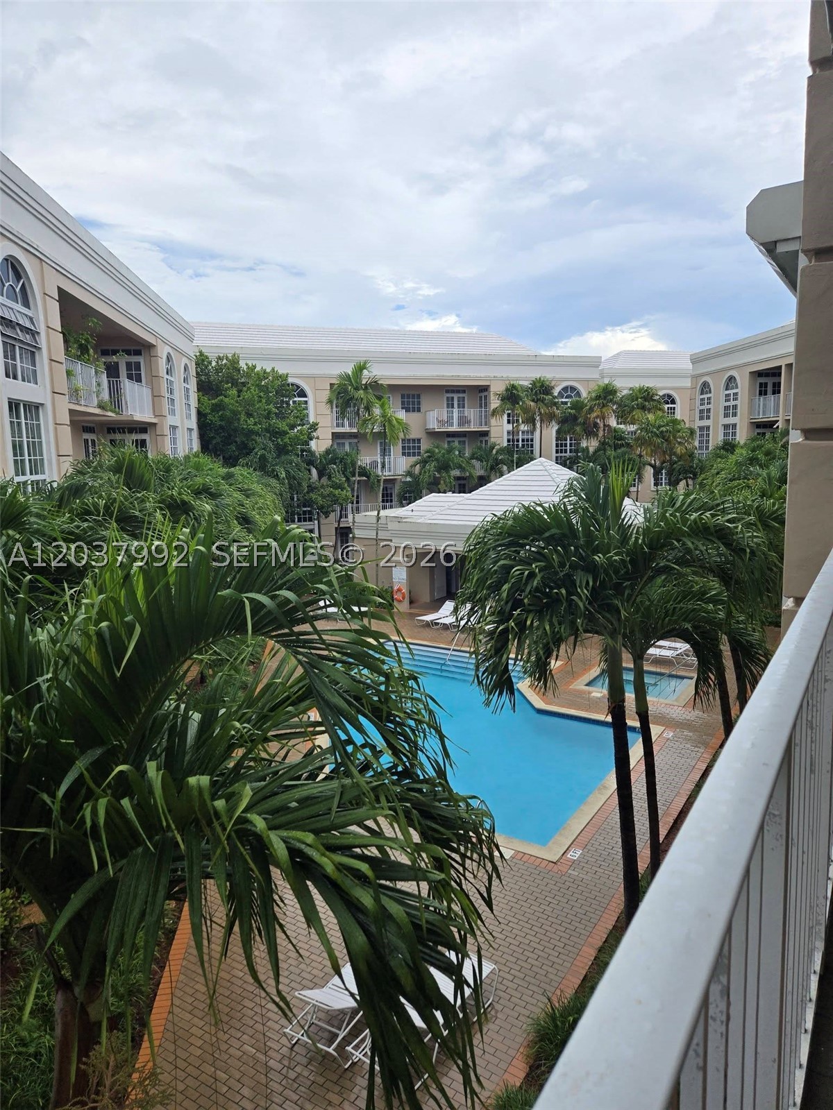 UNIVERSITY INN CONDO - Residential Lease