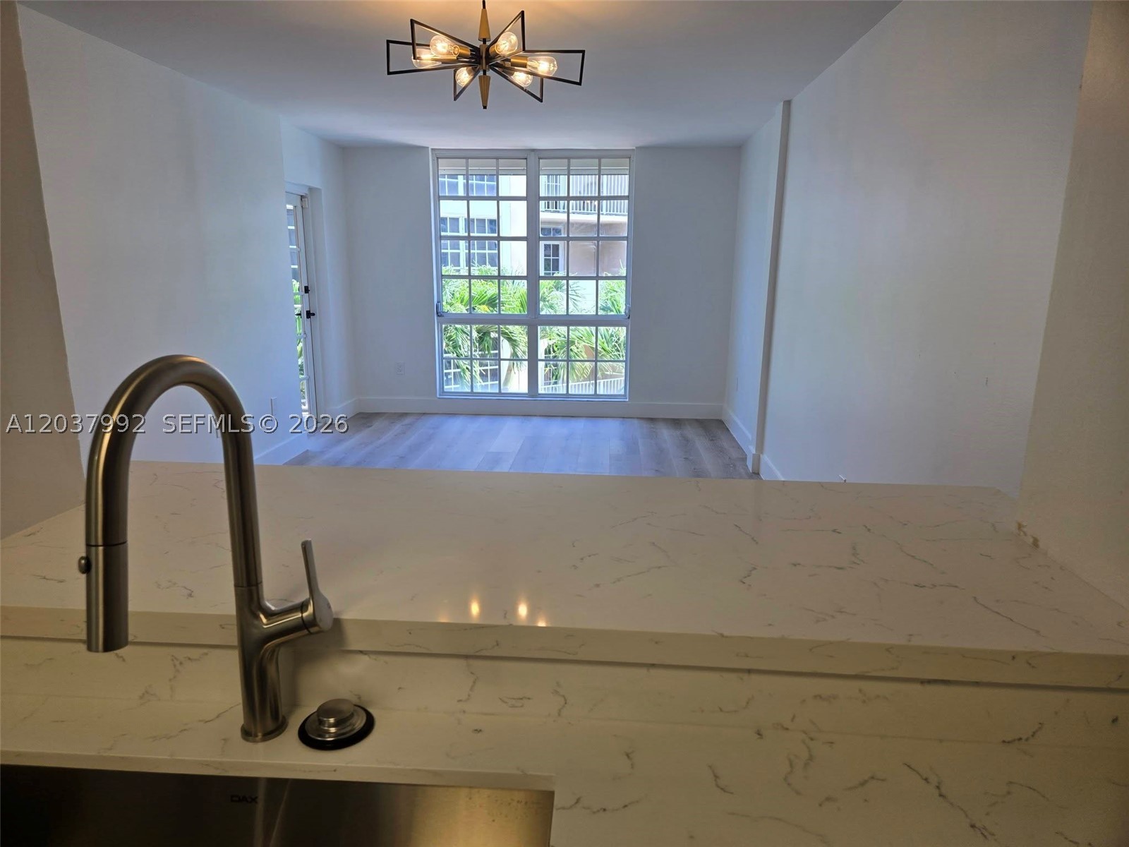 UNIVERSITY INN CONDO - Residential Lease