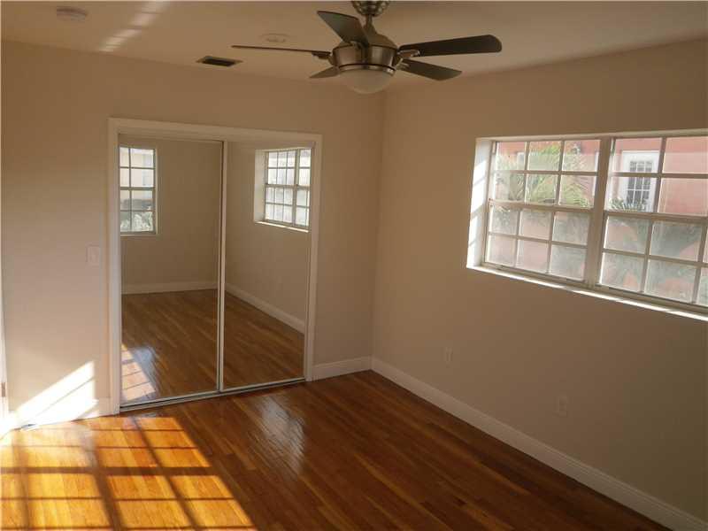 8 54 41 CORAL GABLES DOUG - Residential Lease