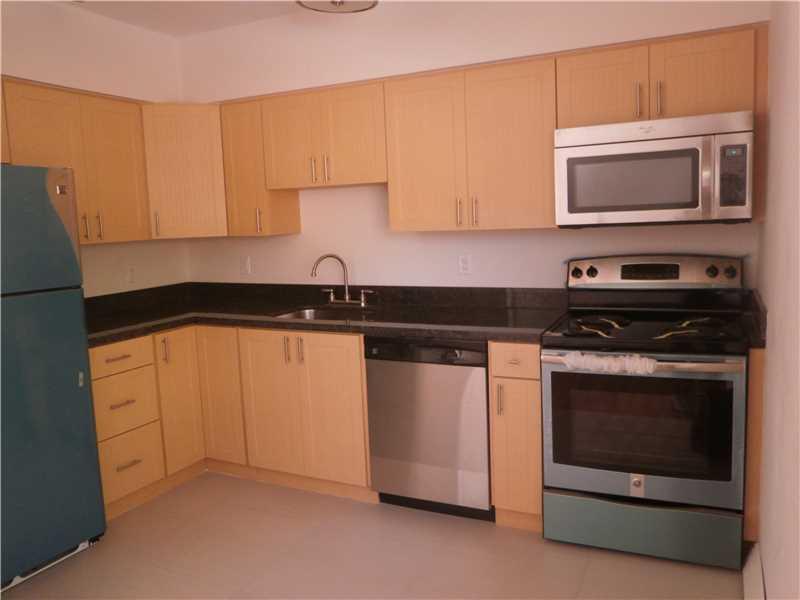 8 54 41 CORAL GABLES DOUG - Residential Lease