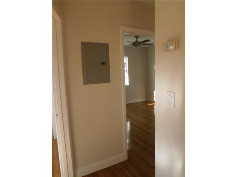 8 54 41 CORAL GABLES DOUG - Residential Lease
